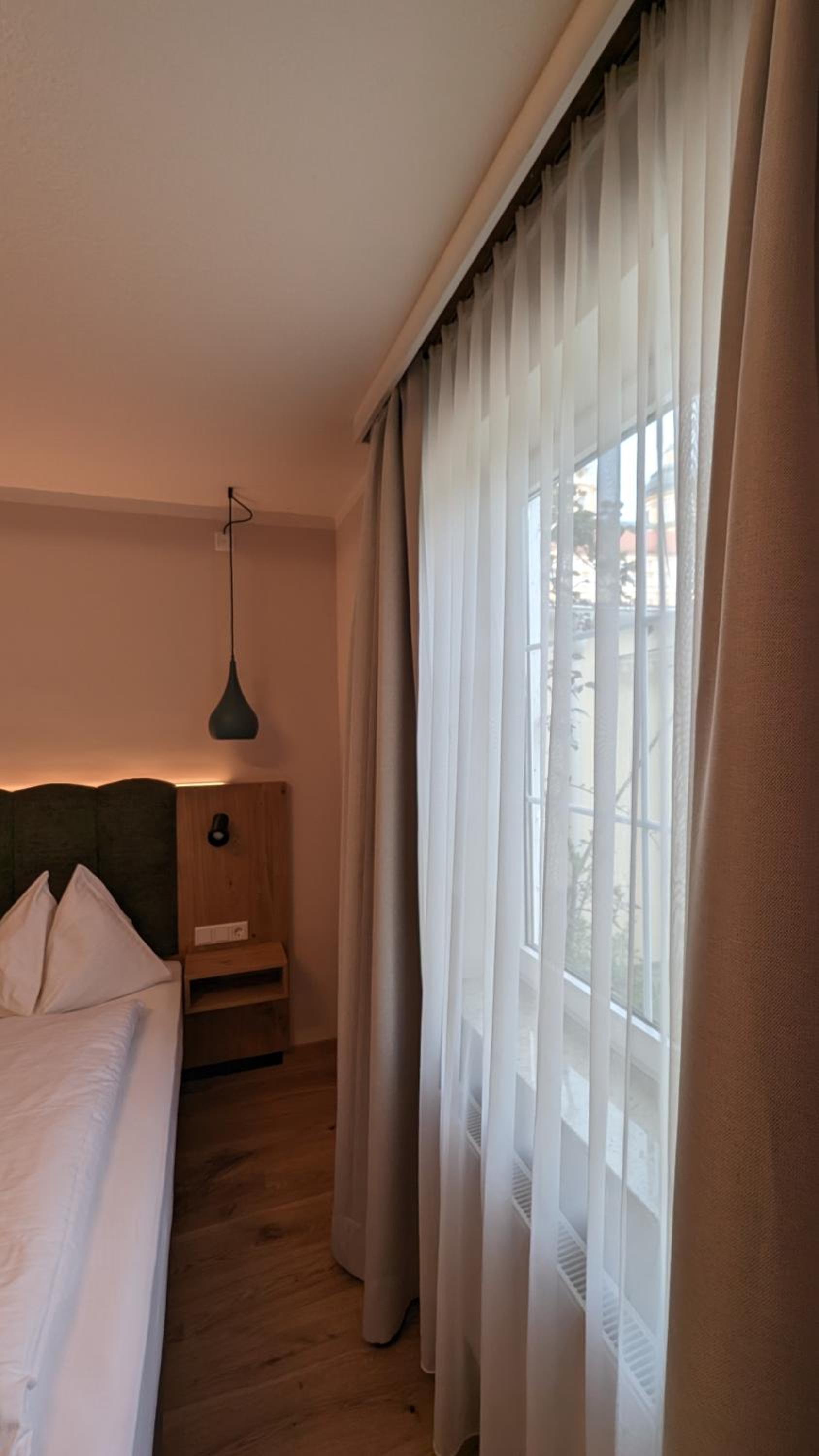 Budget Double Room - Photo 2