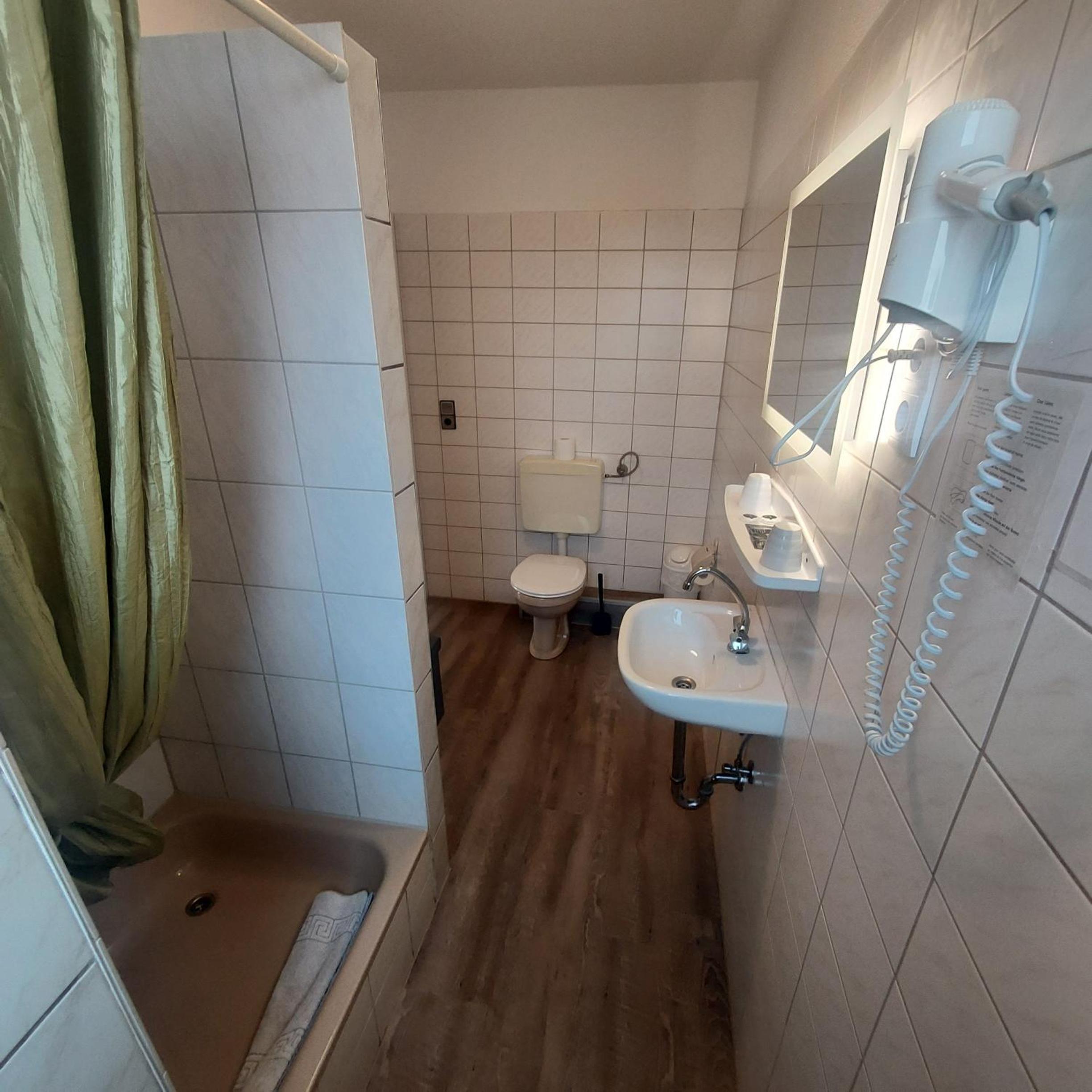Triple Room with Doublebed - Photo 4