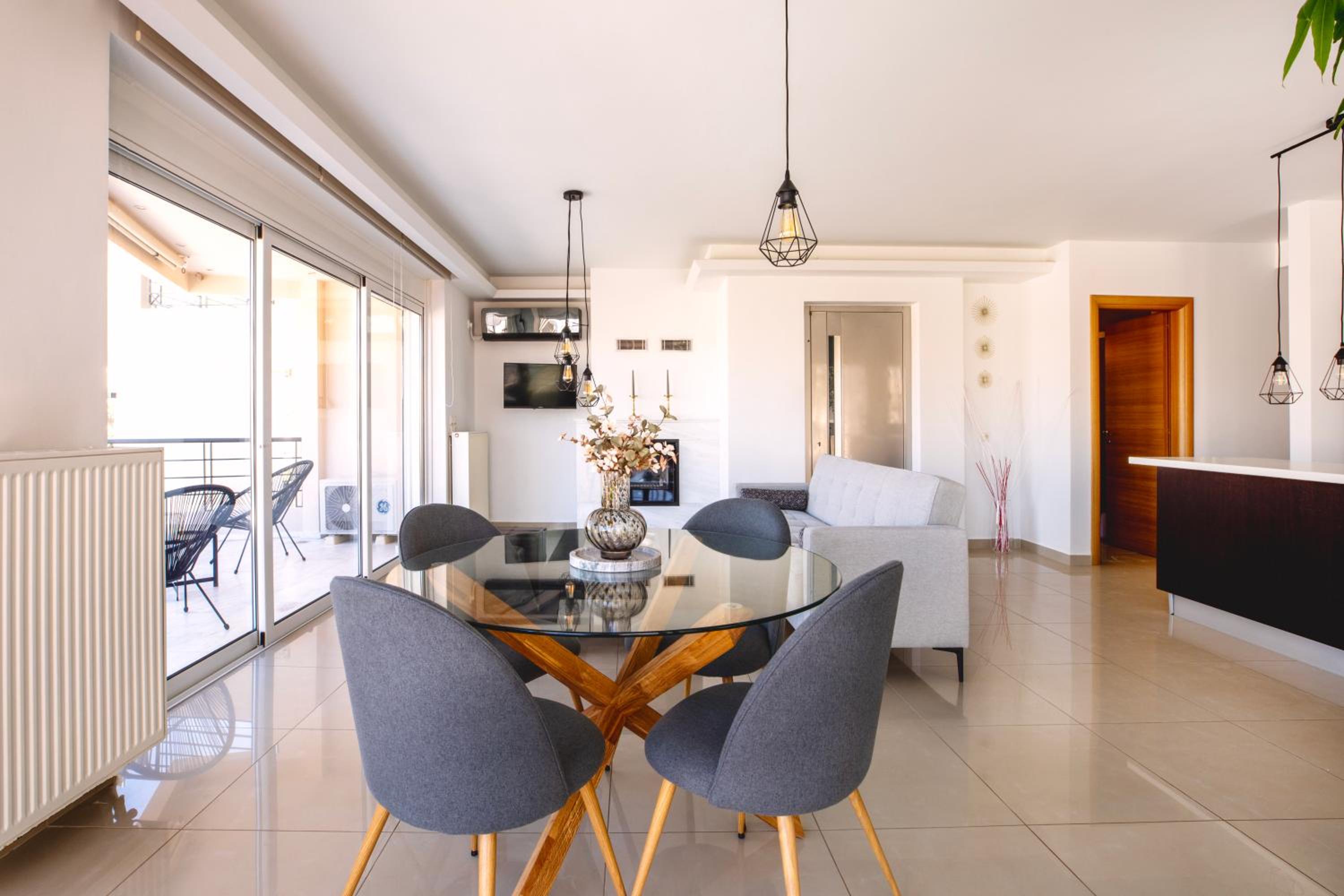 Two-Bedroom Deluxe Apartment With Balcony