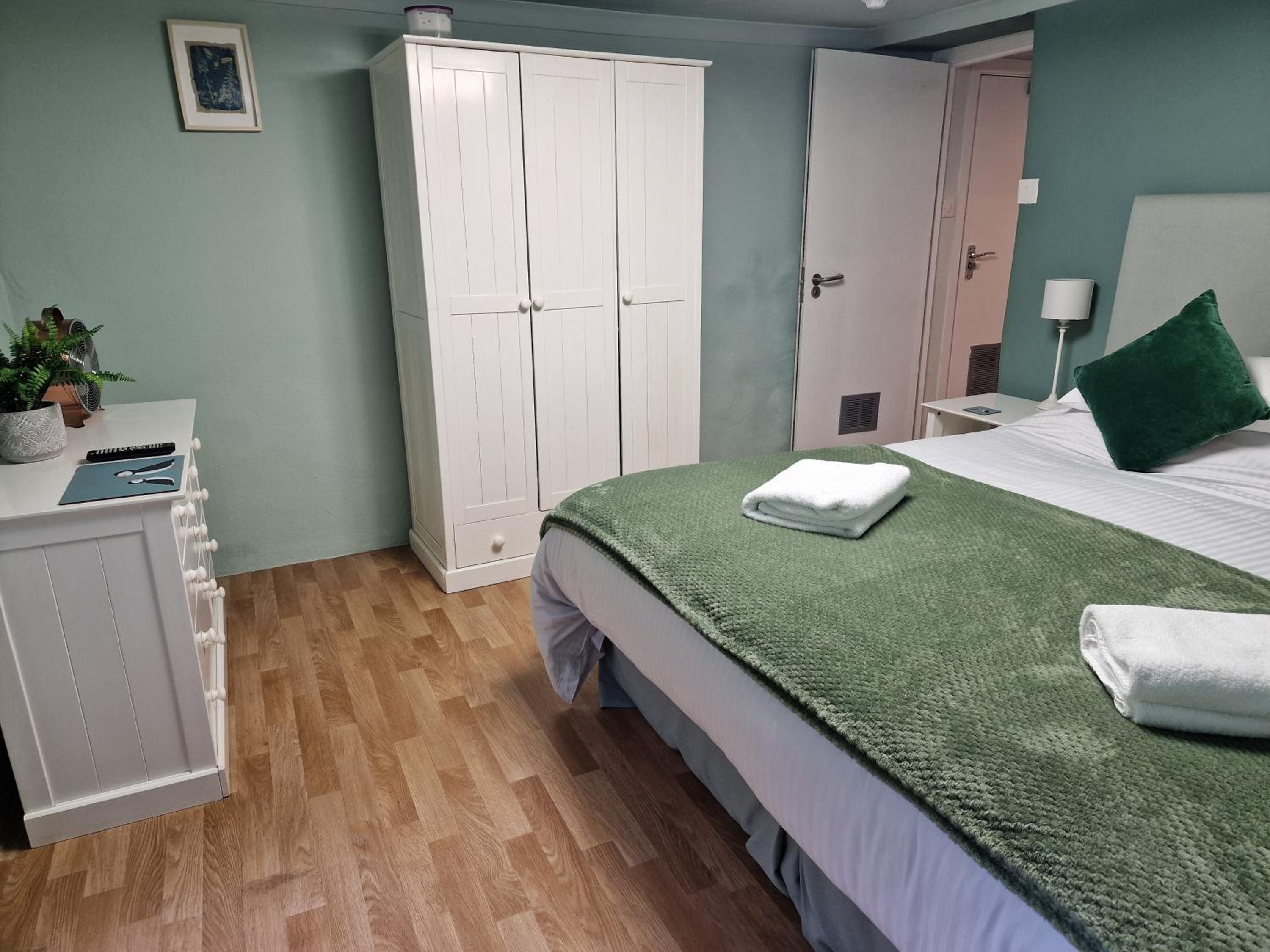 Deluxe Double Or Twin Room With Garden View photo 2