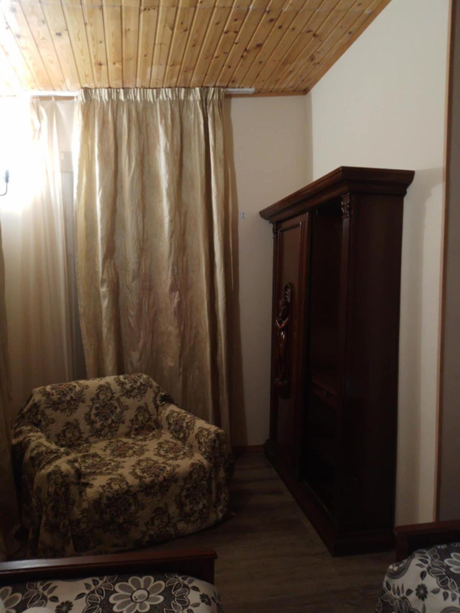 One-Bedroom House photo 1