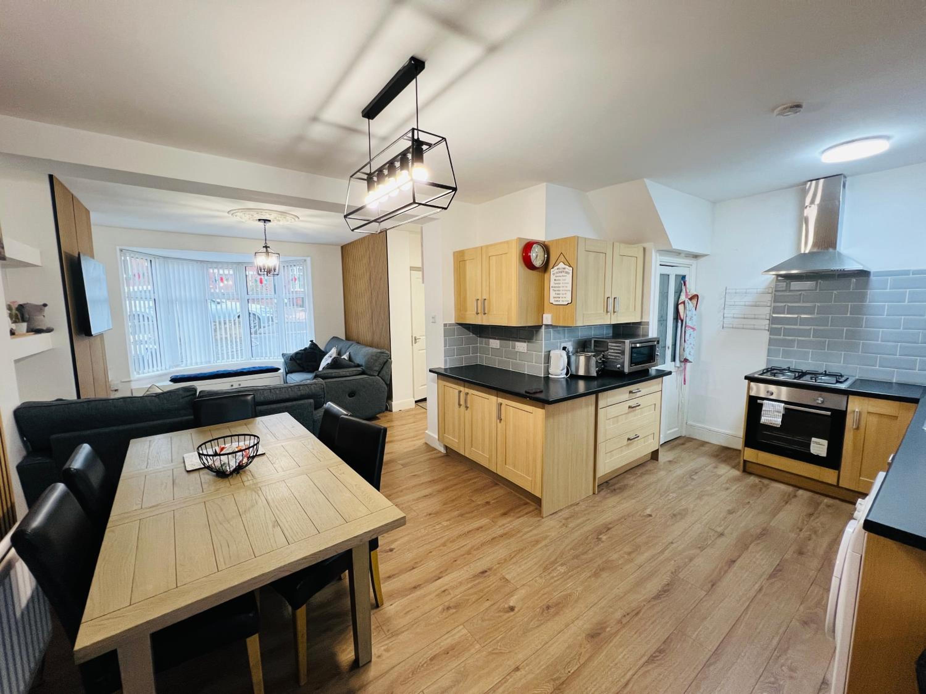Three-Bedroom House photo 2