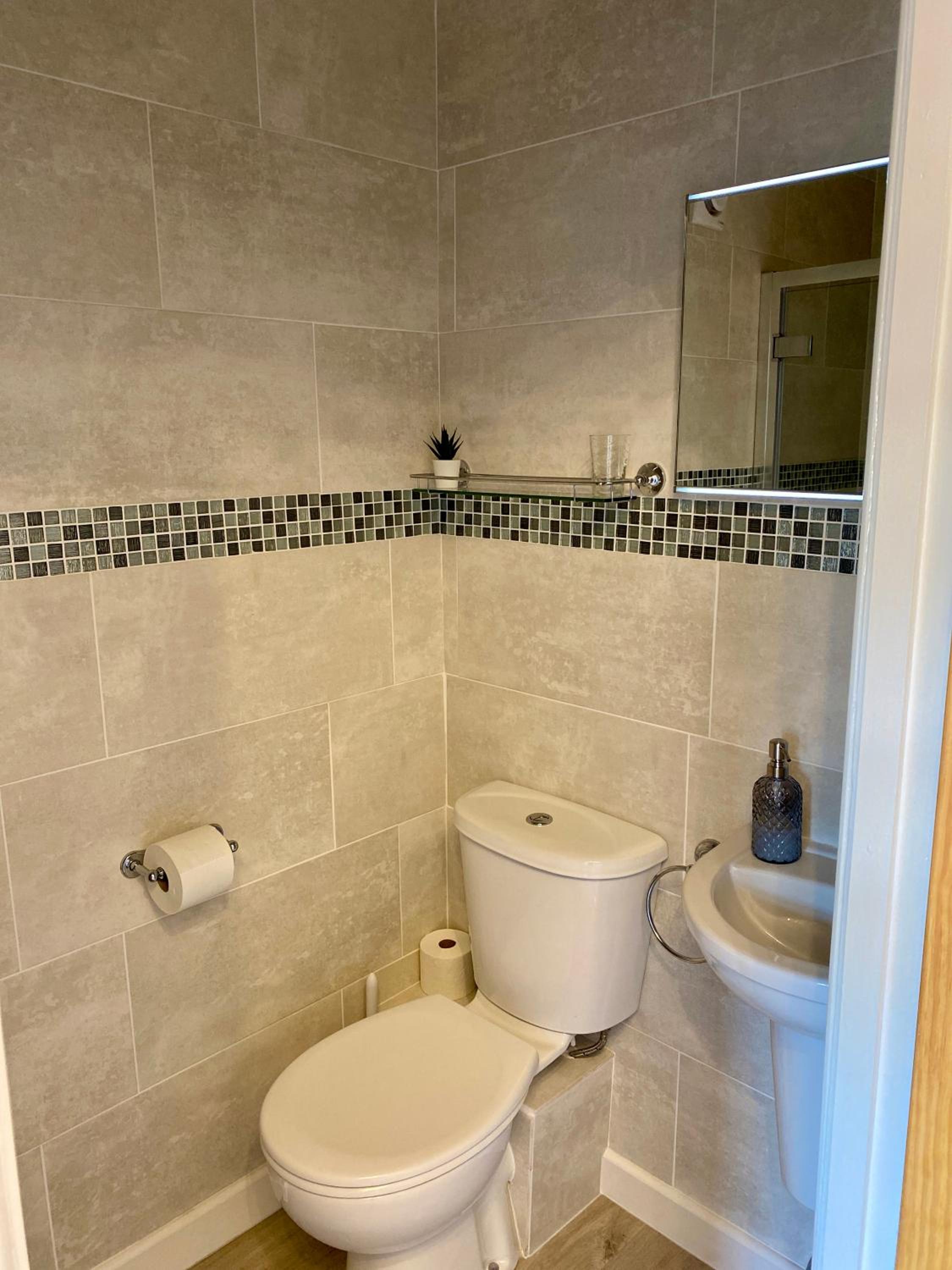Double Room With Private Bathroom photo 3