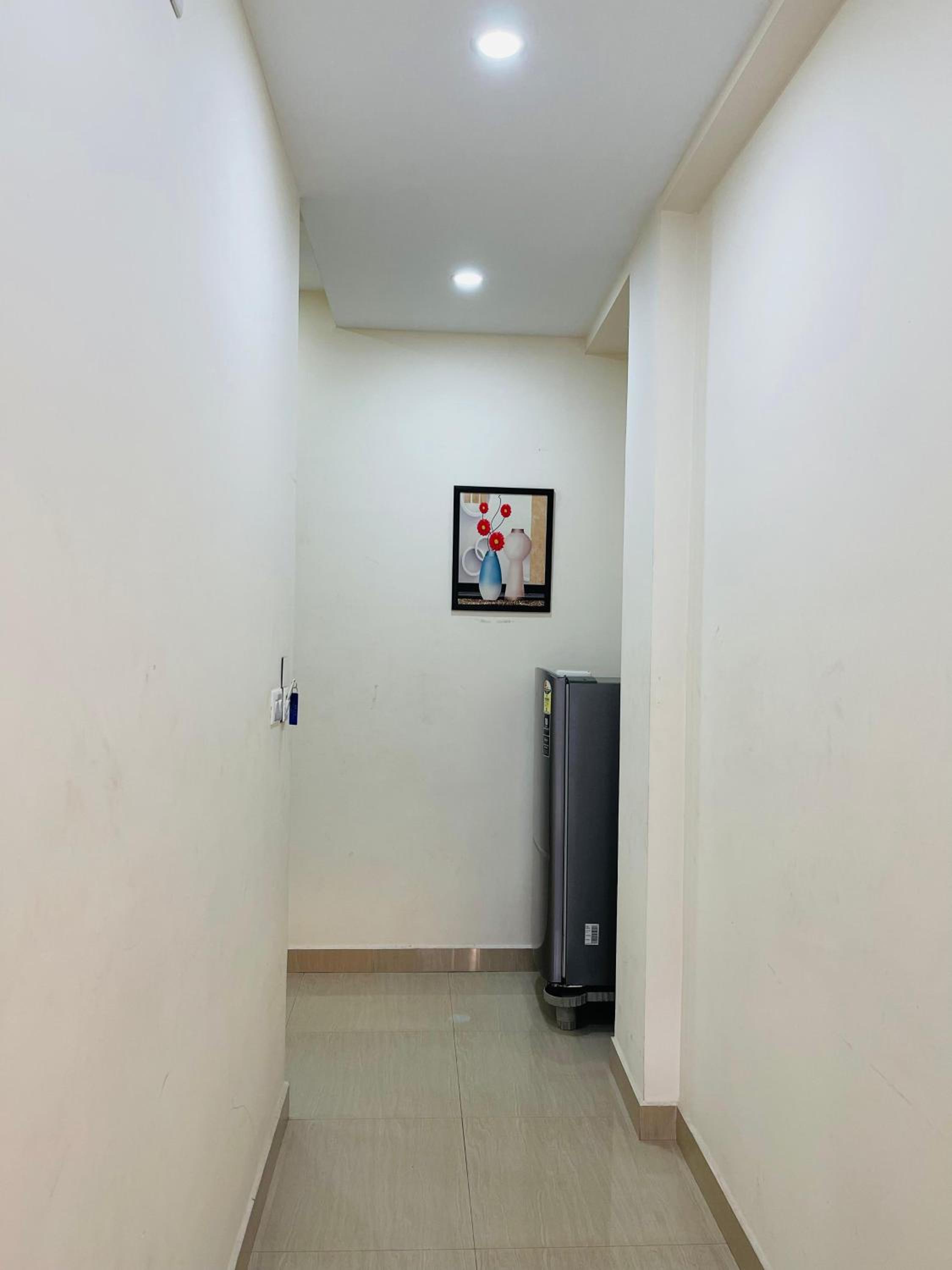One-Bedroom Apartment photo 3