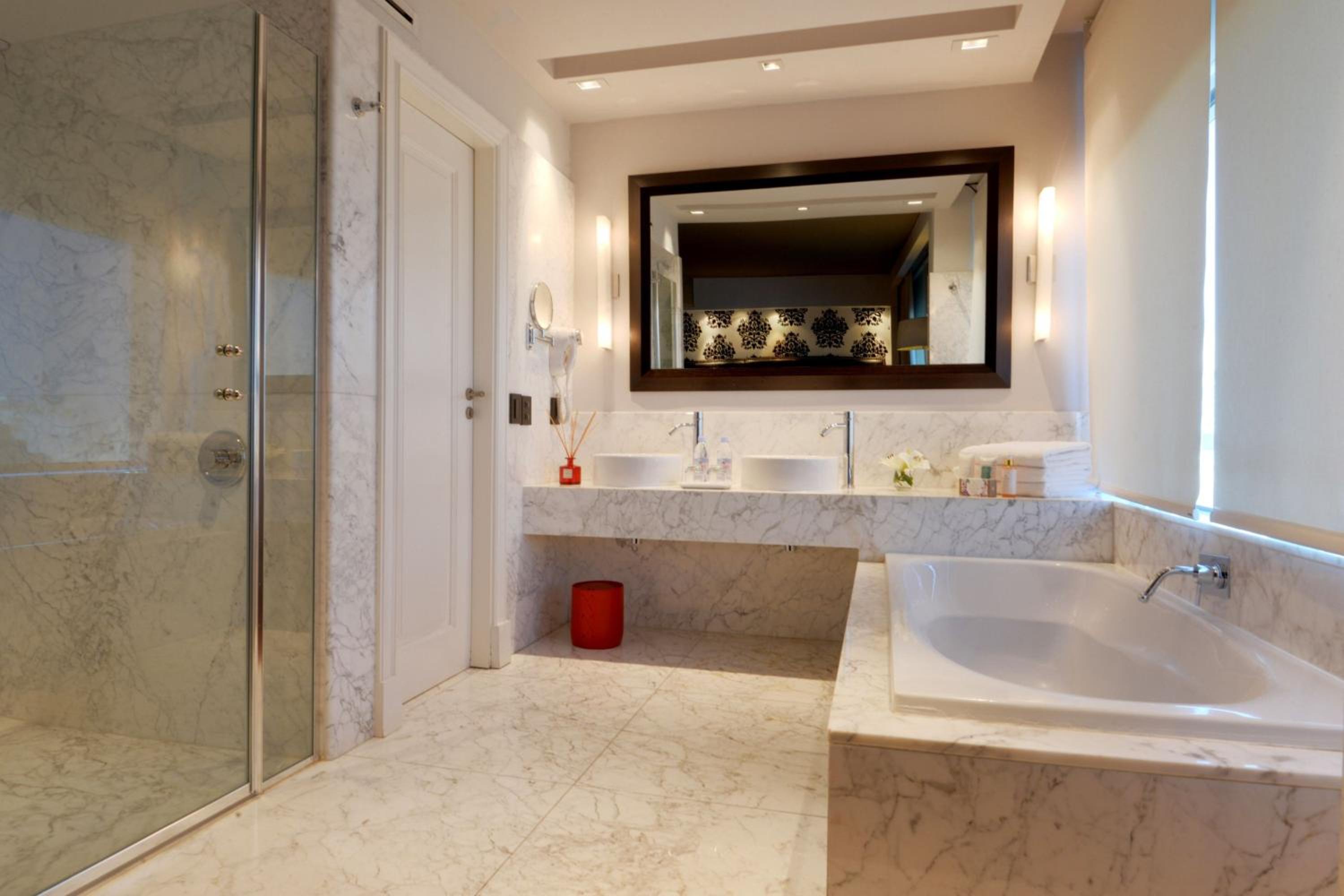 Upper Suite Deluxe, Suite, 1 King