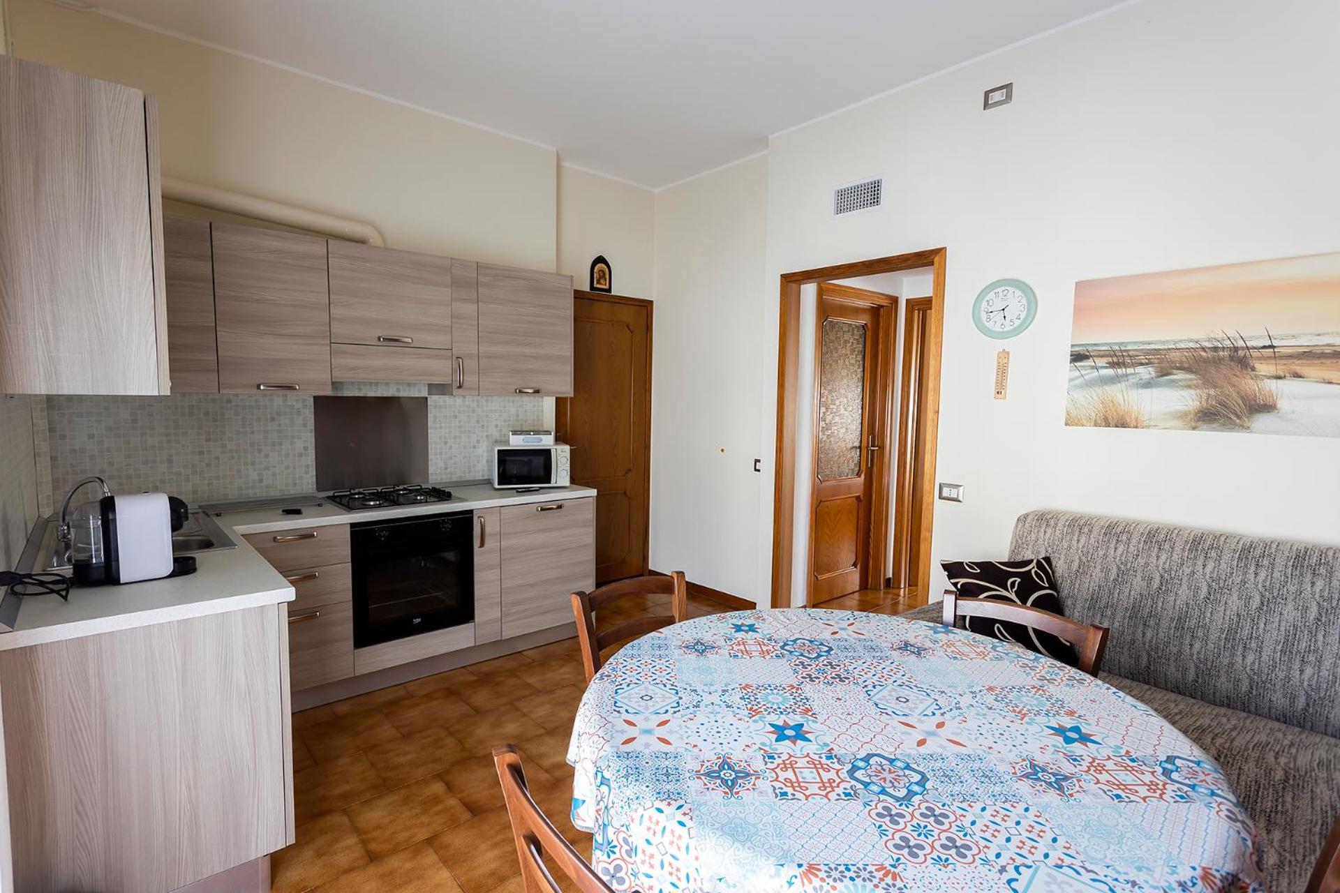 Apartment - Photo 11