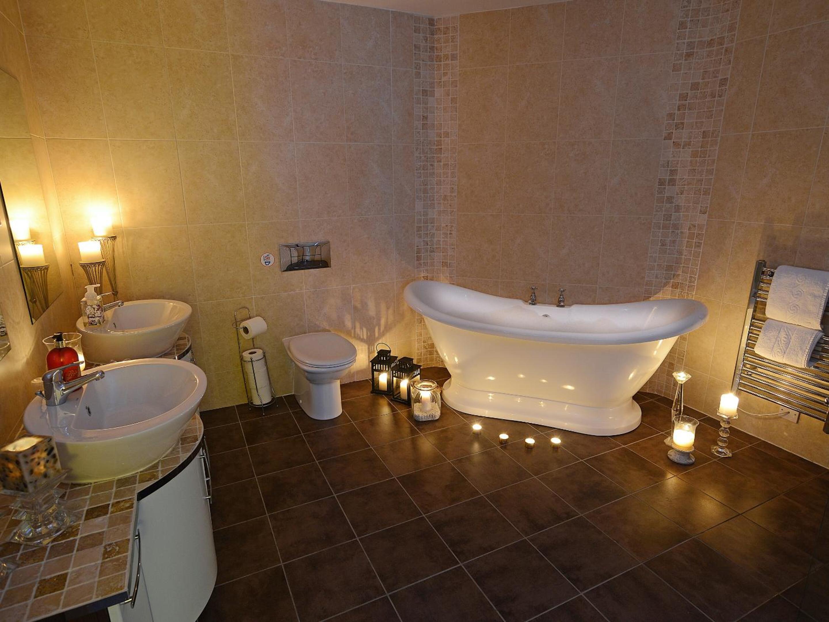 Executive Queen Room with Two Queen Beds - Photo 2