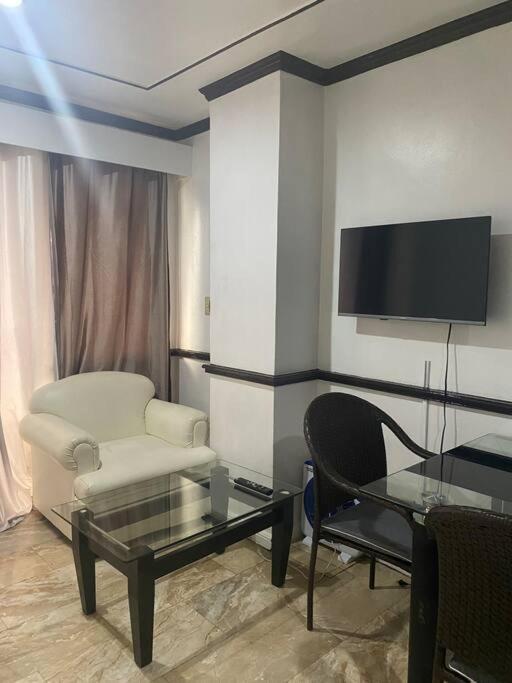 Apartment with Balcony - Photo 12