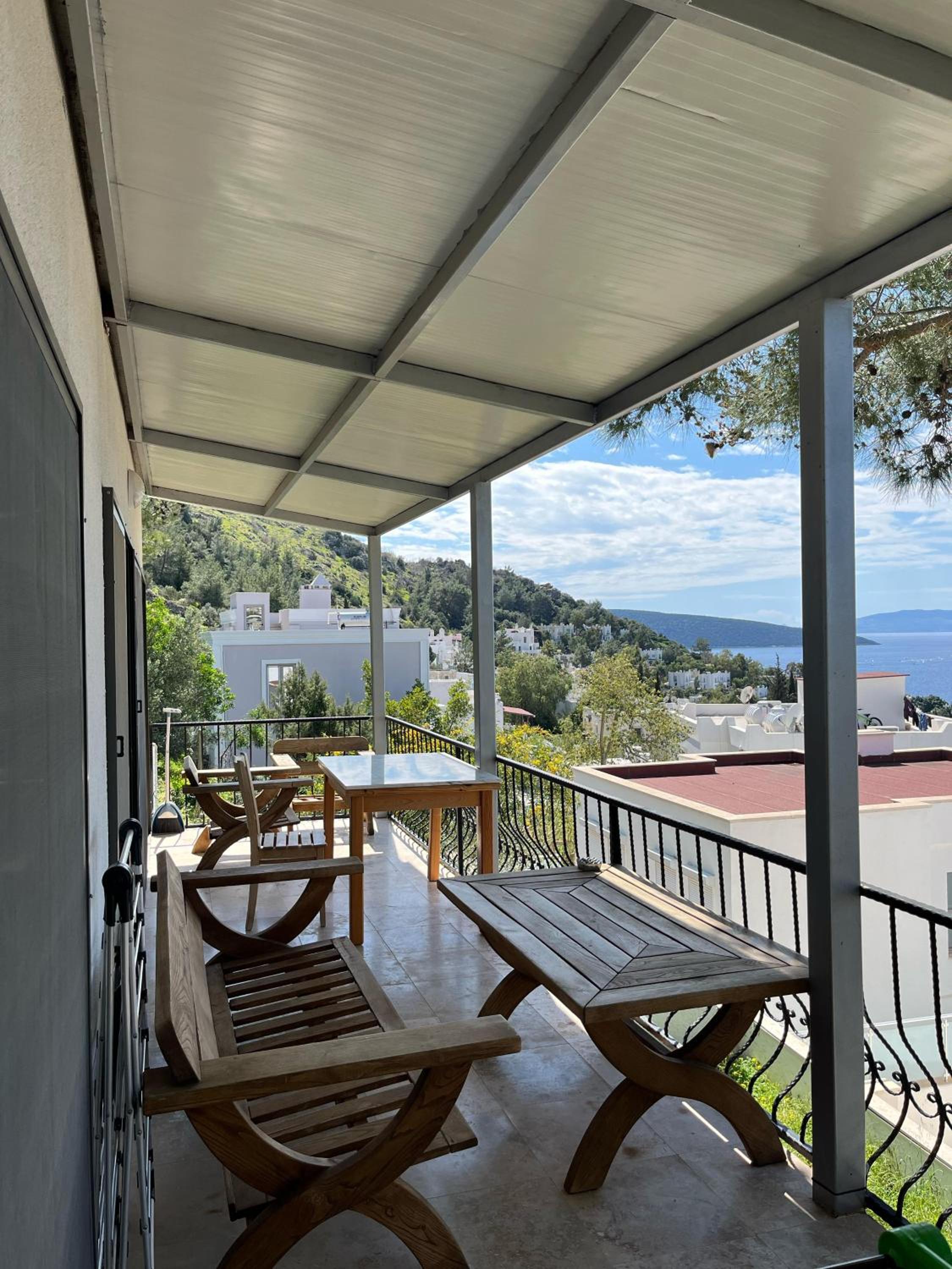 Villa with Sea View - Photo 3