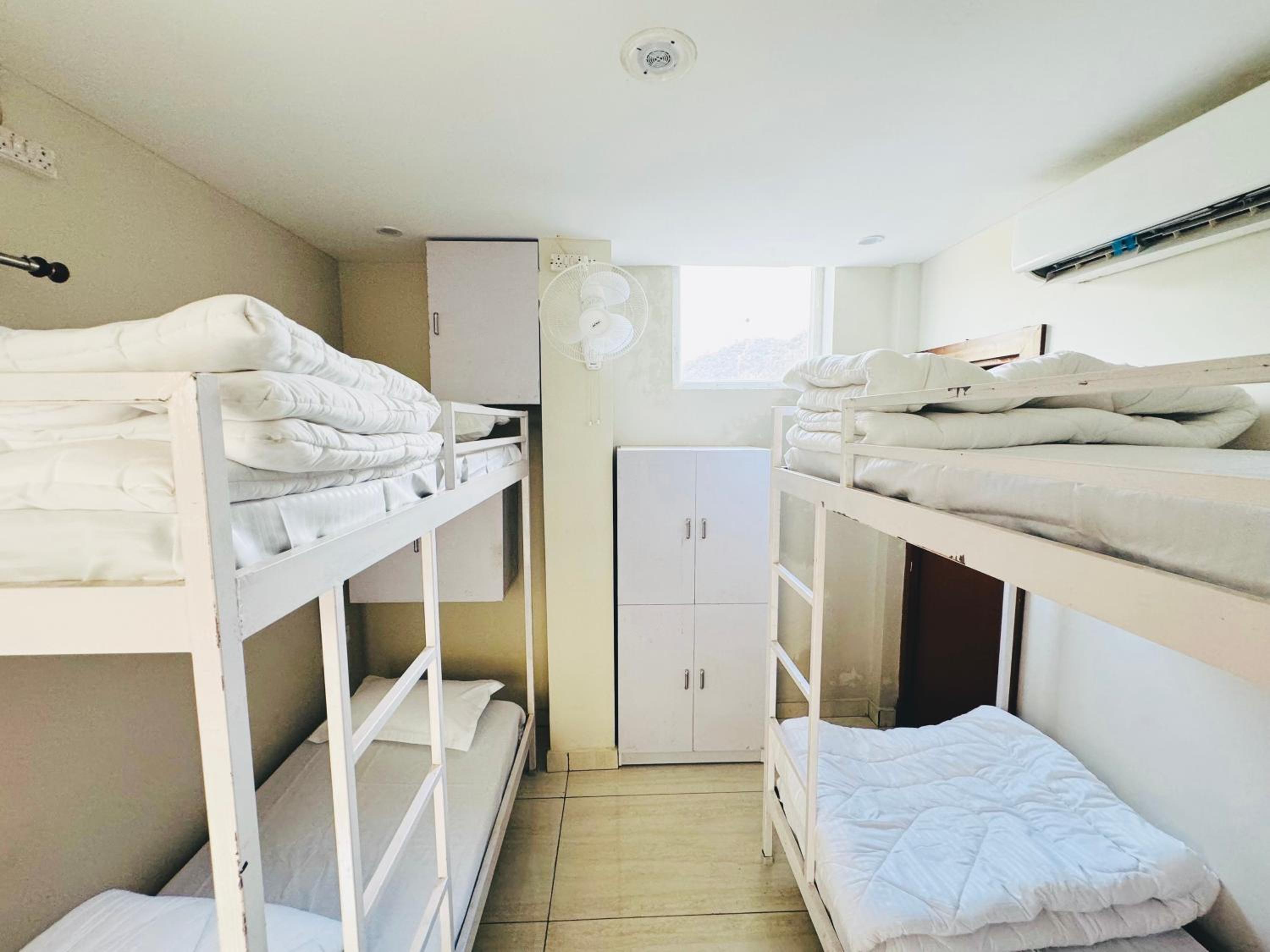 Bed In 4-Bed Female Dormitory Room photo 2