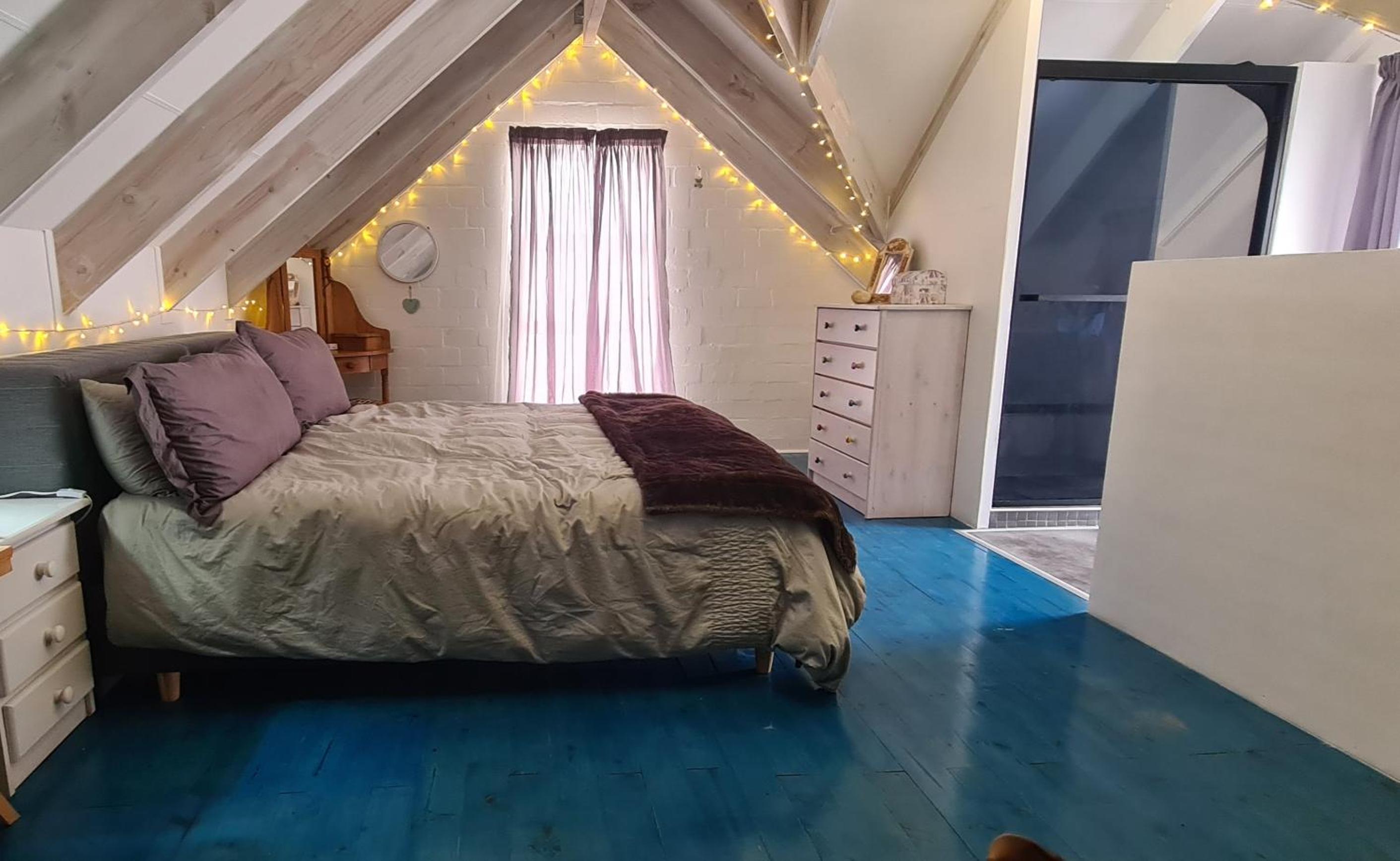 One-Bedroom House photo 1