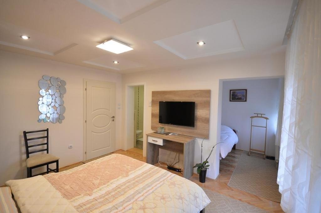 Double Room with Balcony photo 2