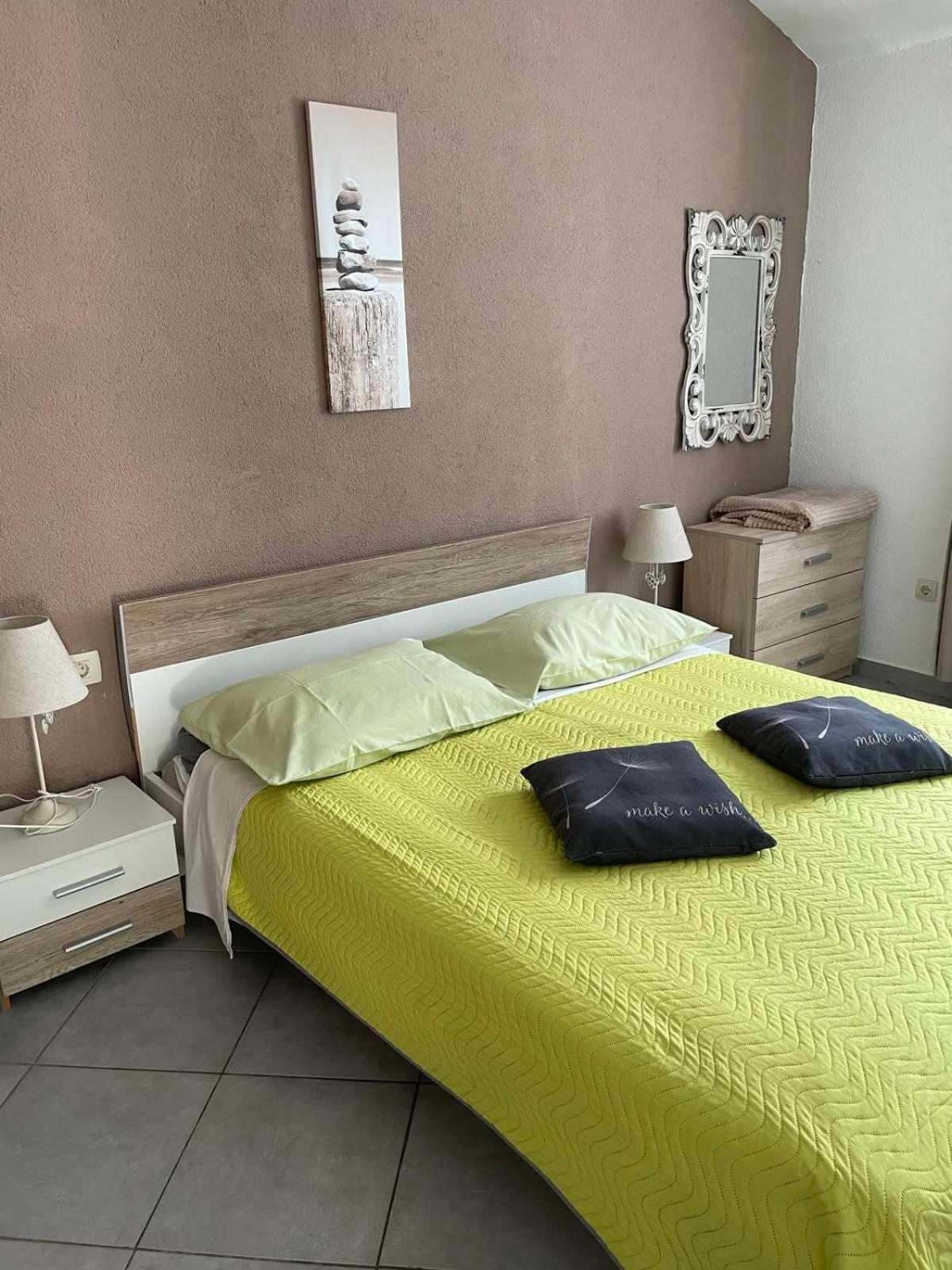 Apartment - Photo 41