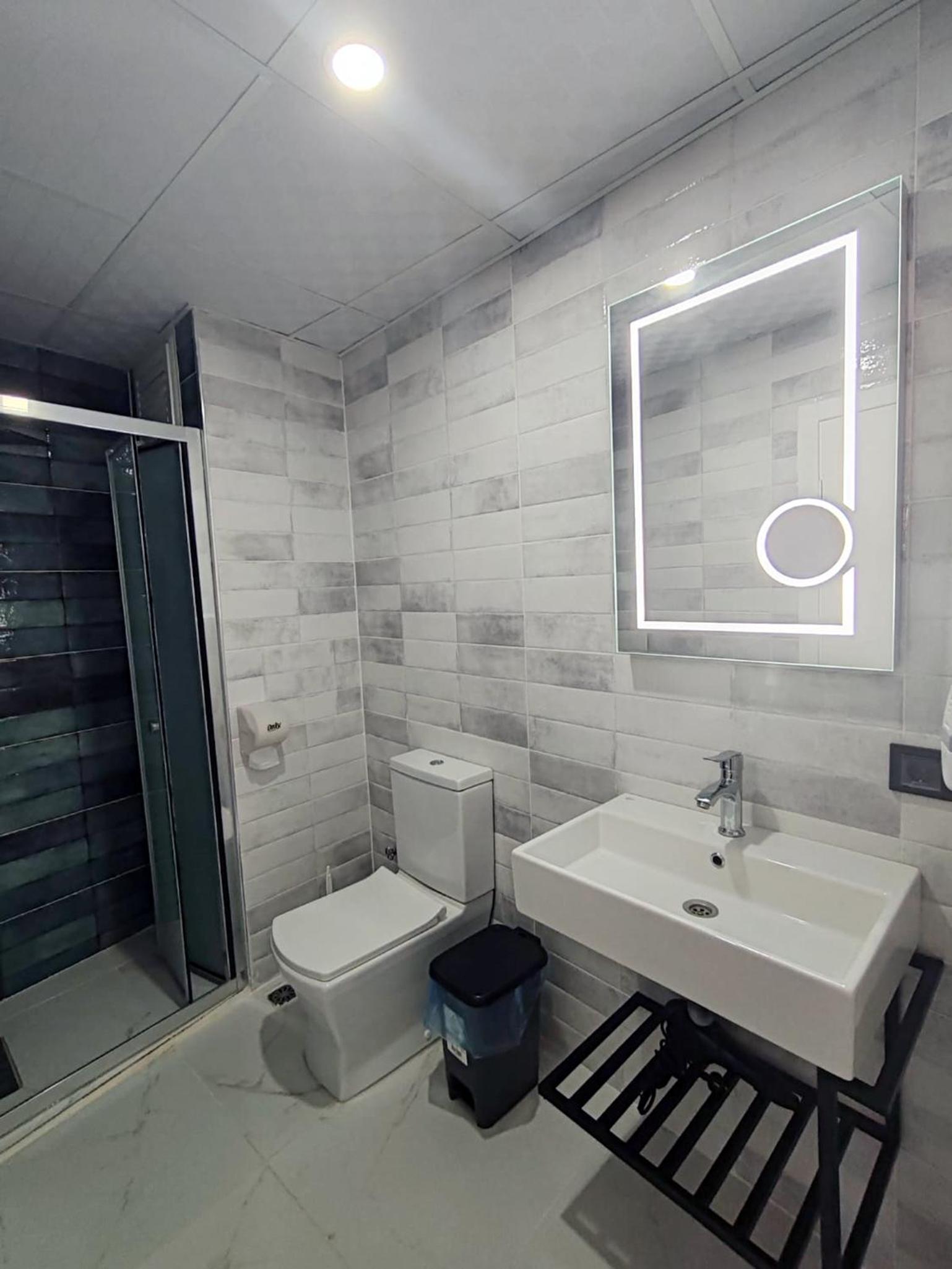 Double Room - Photo 20