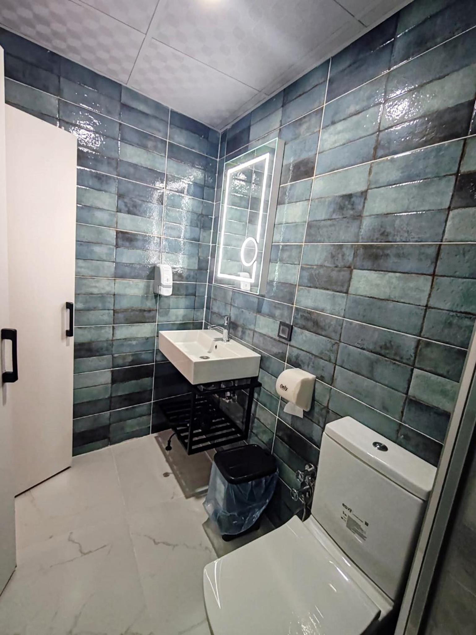 Double Room - Photo 14