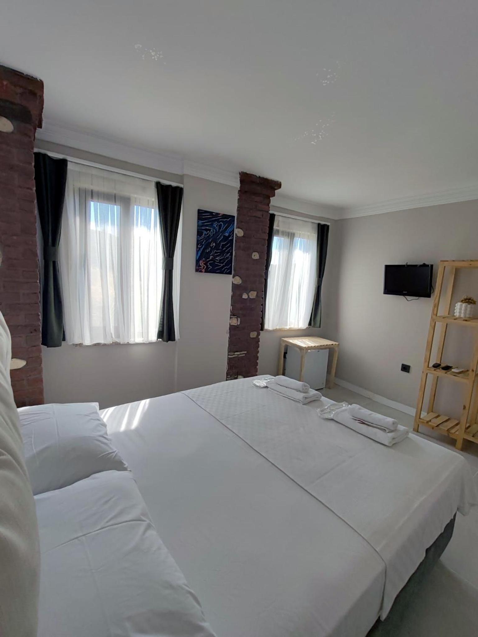 Double Room - Photo 23