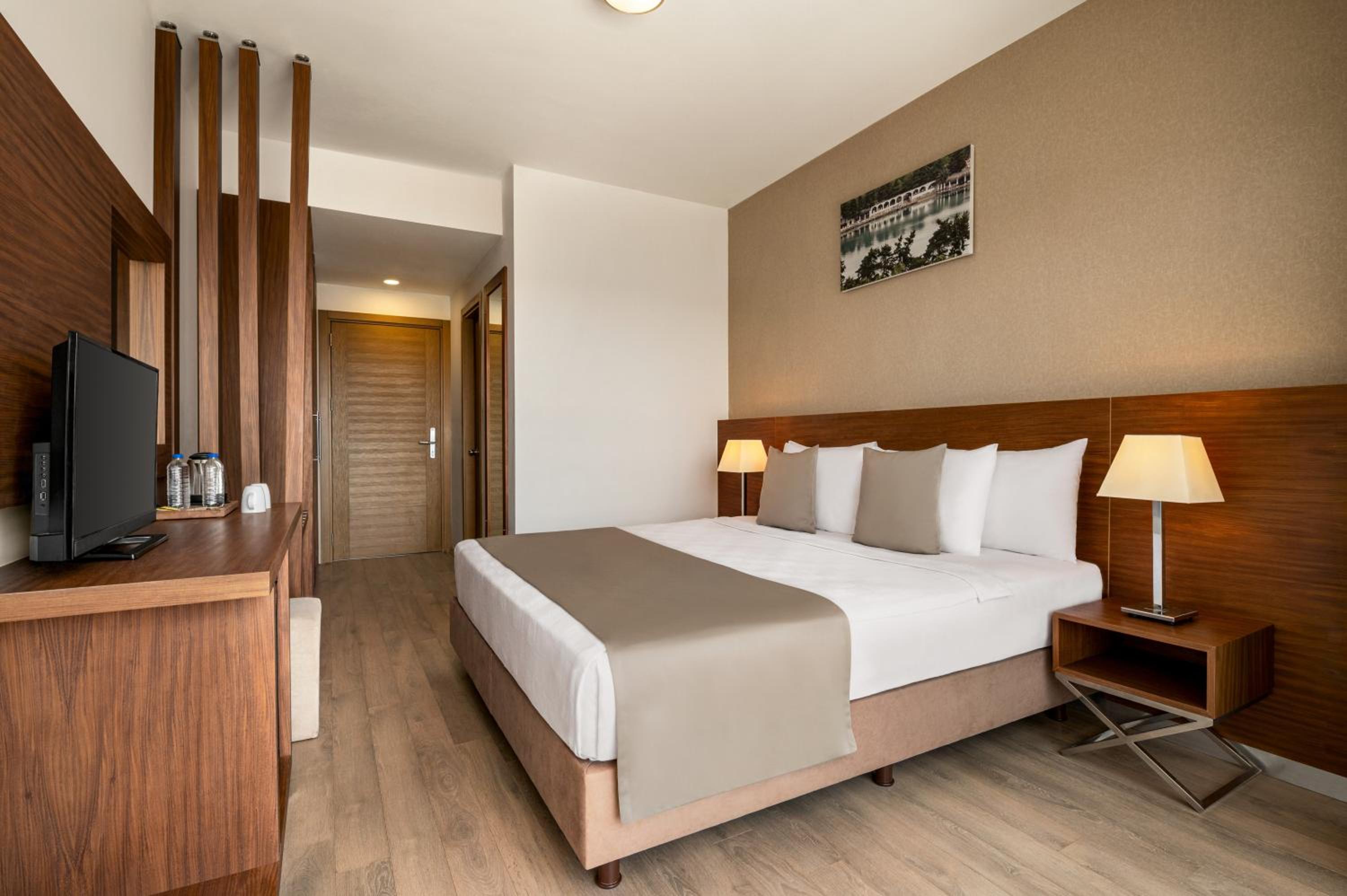 Standard Twin Room with Sea View photo 3
