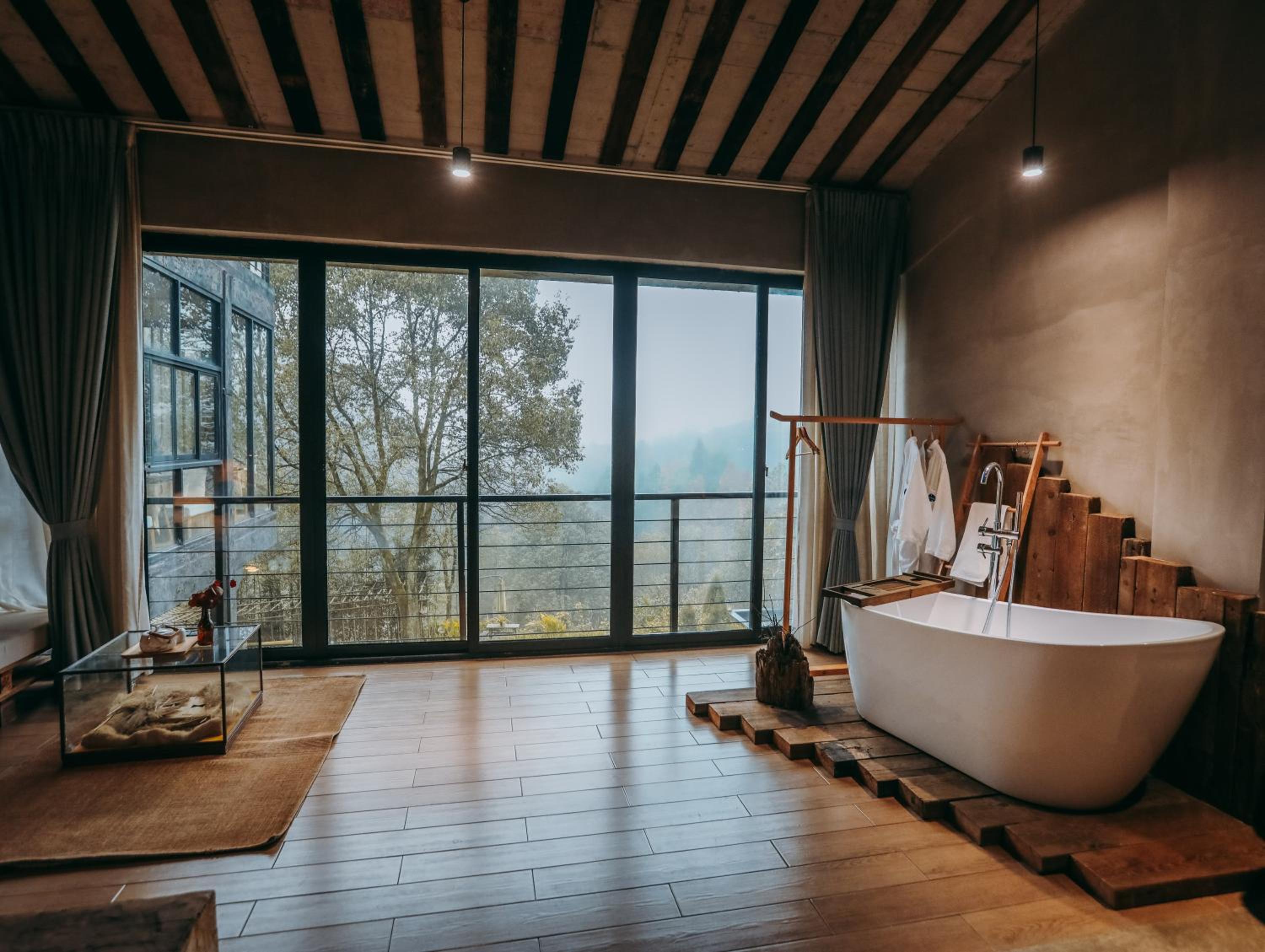 Queen Room with Spa Bath photo 2