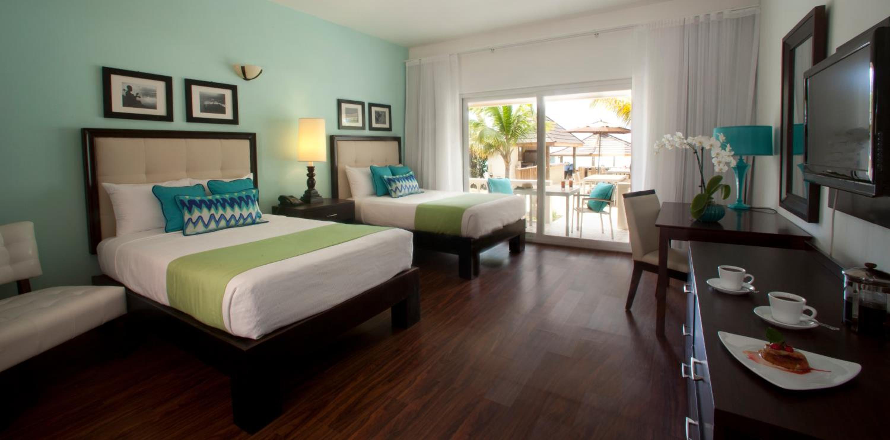 King Junior Suite with Ocean View - Photo 2