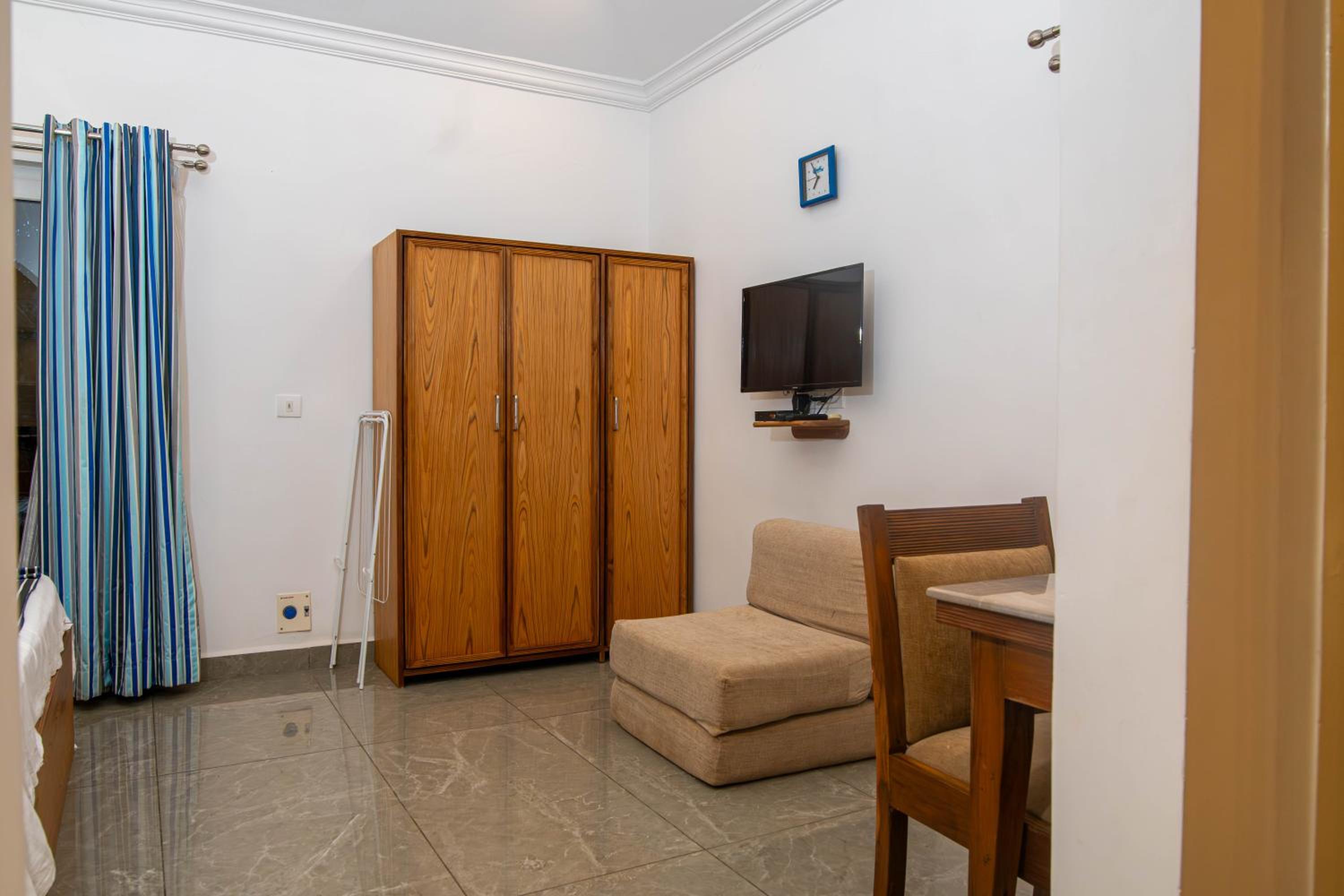 Standard Double Room - Photo 2