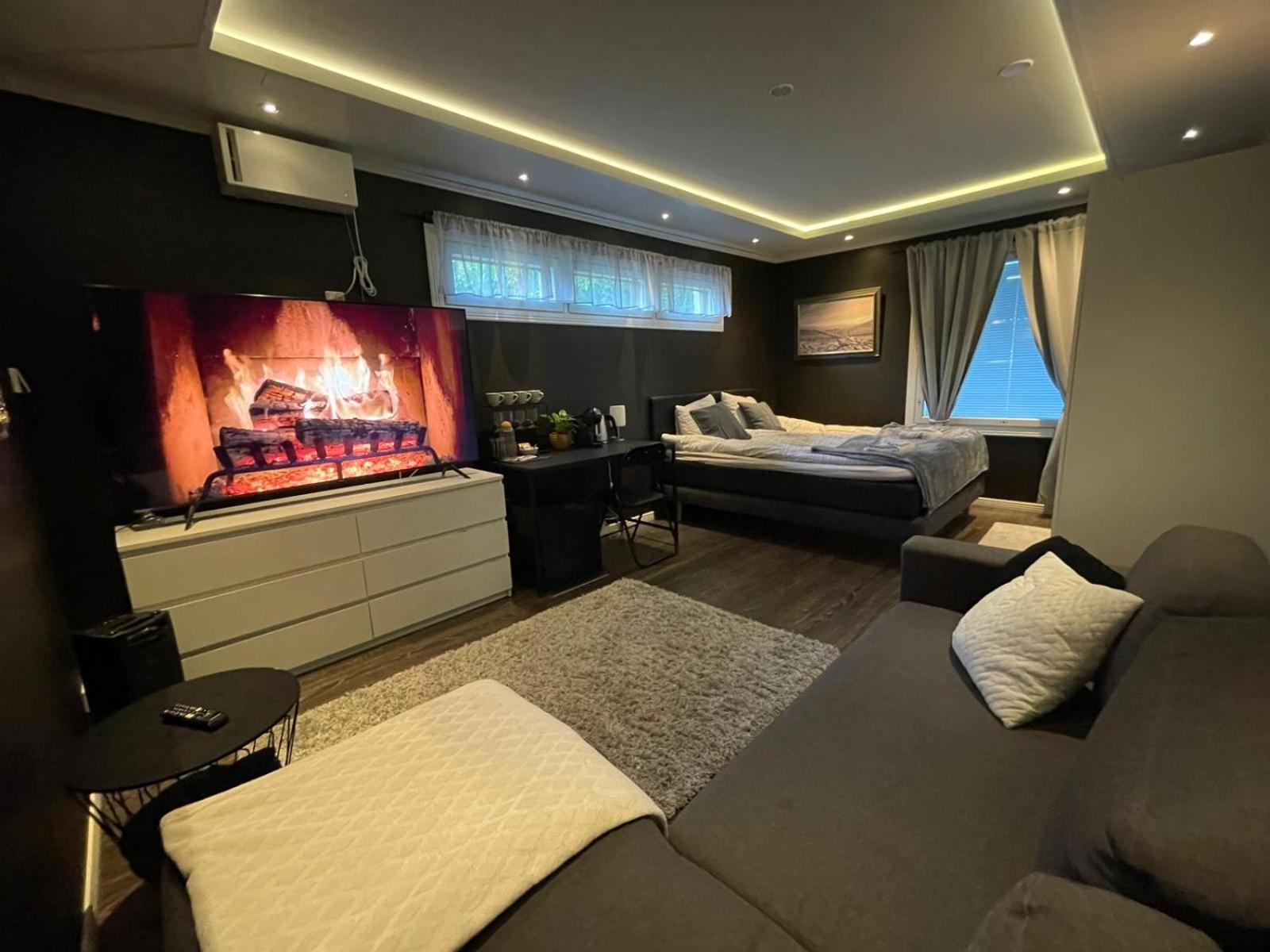 Large Double Room photo 1