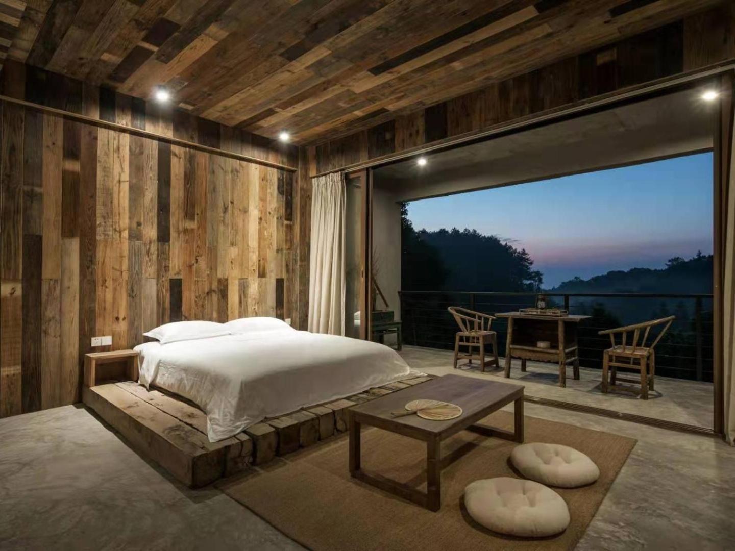 Double Room with Patio photo 1