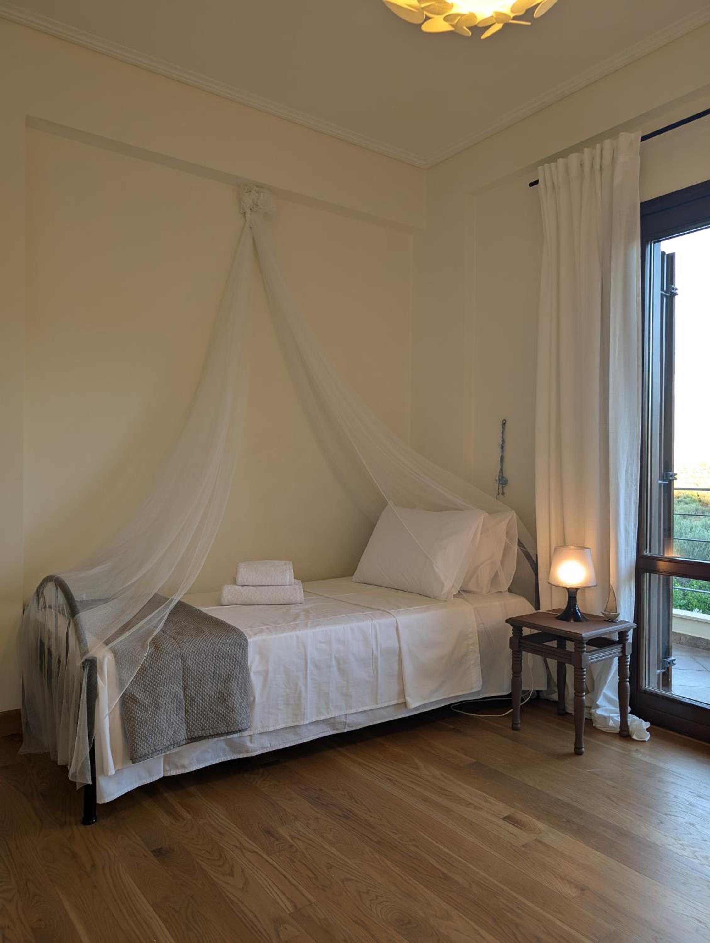 Villa photo 3