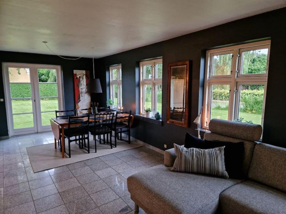 Two-Bedroom Villa photo 2