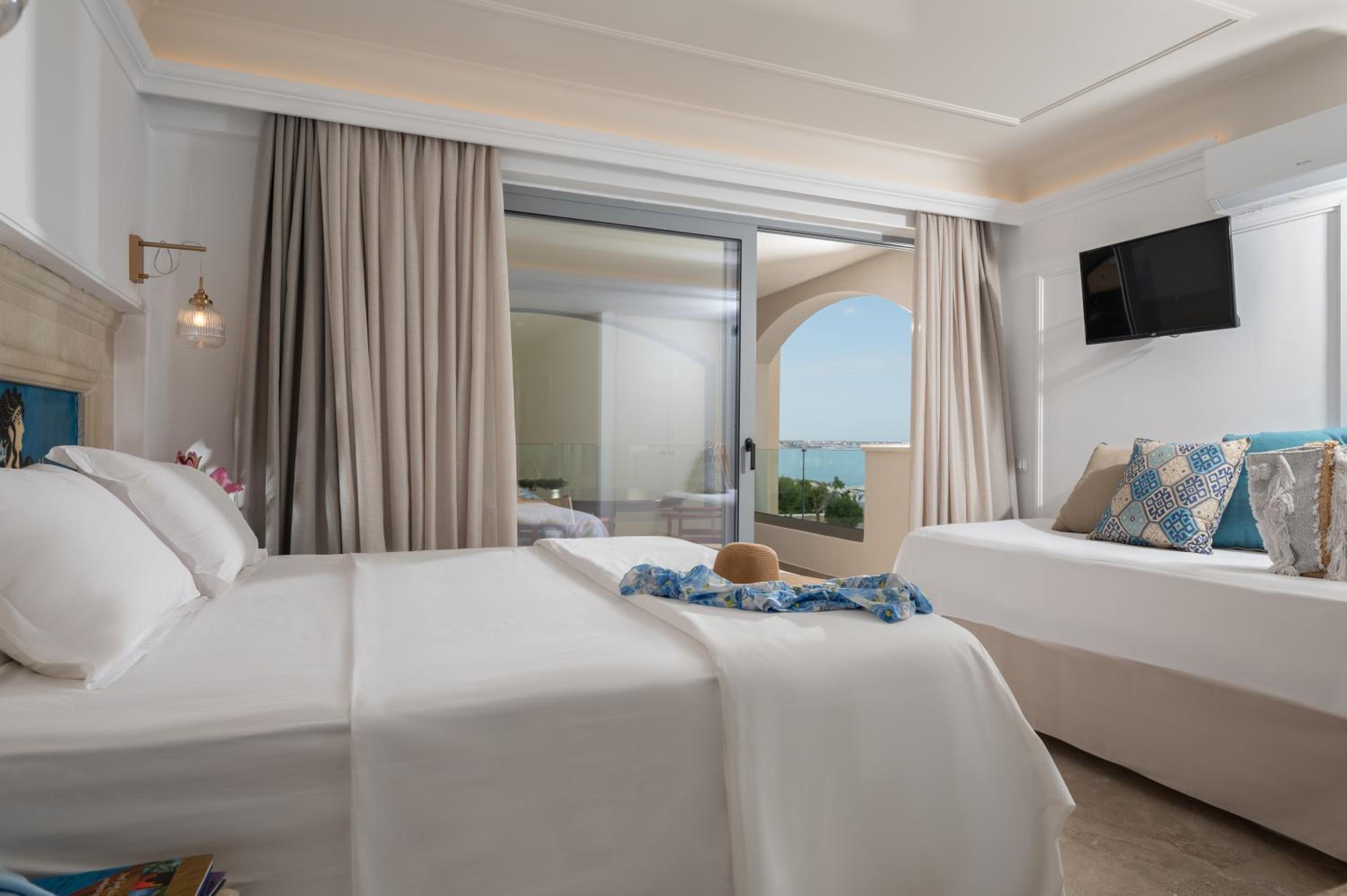 Junior Suite with Side Sea View (3 Adults)