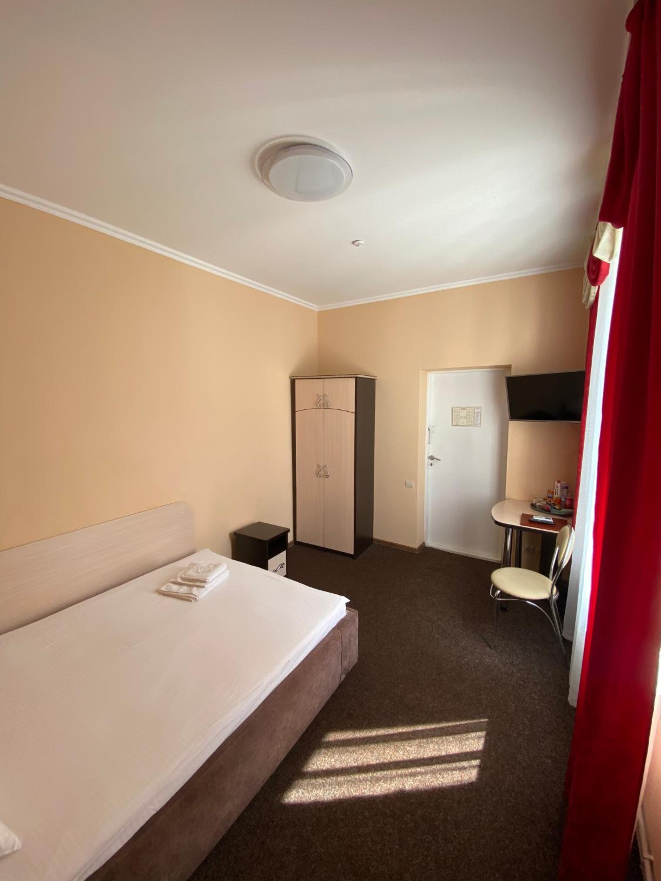 Standard Single Room with Shower photo 1
