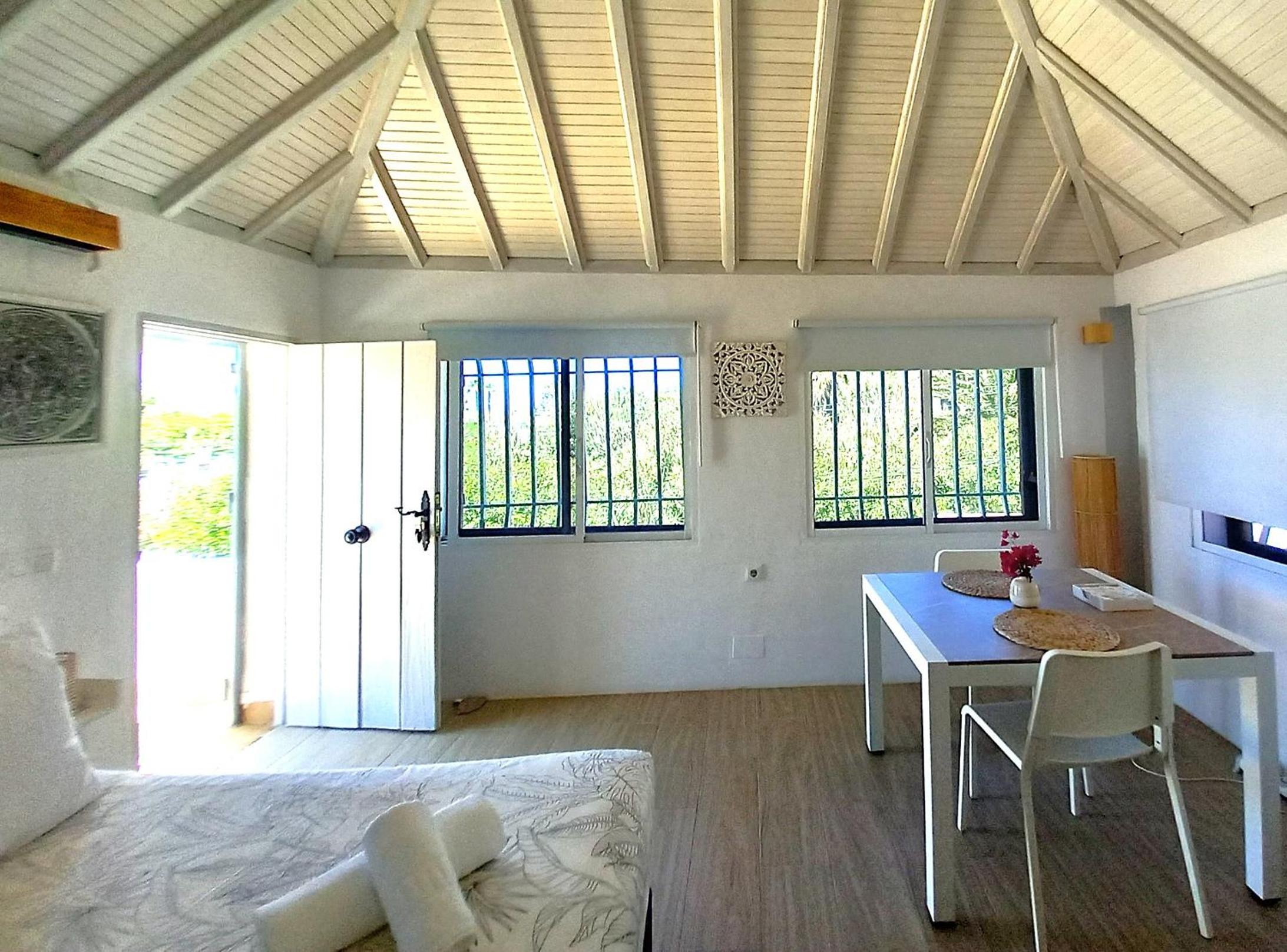 Suite Bungalow con Vista al Mar