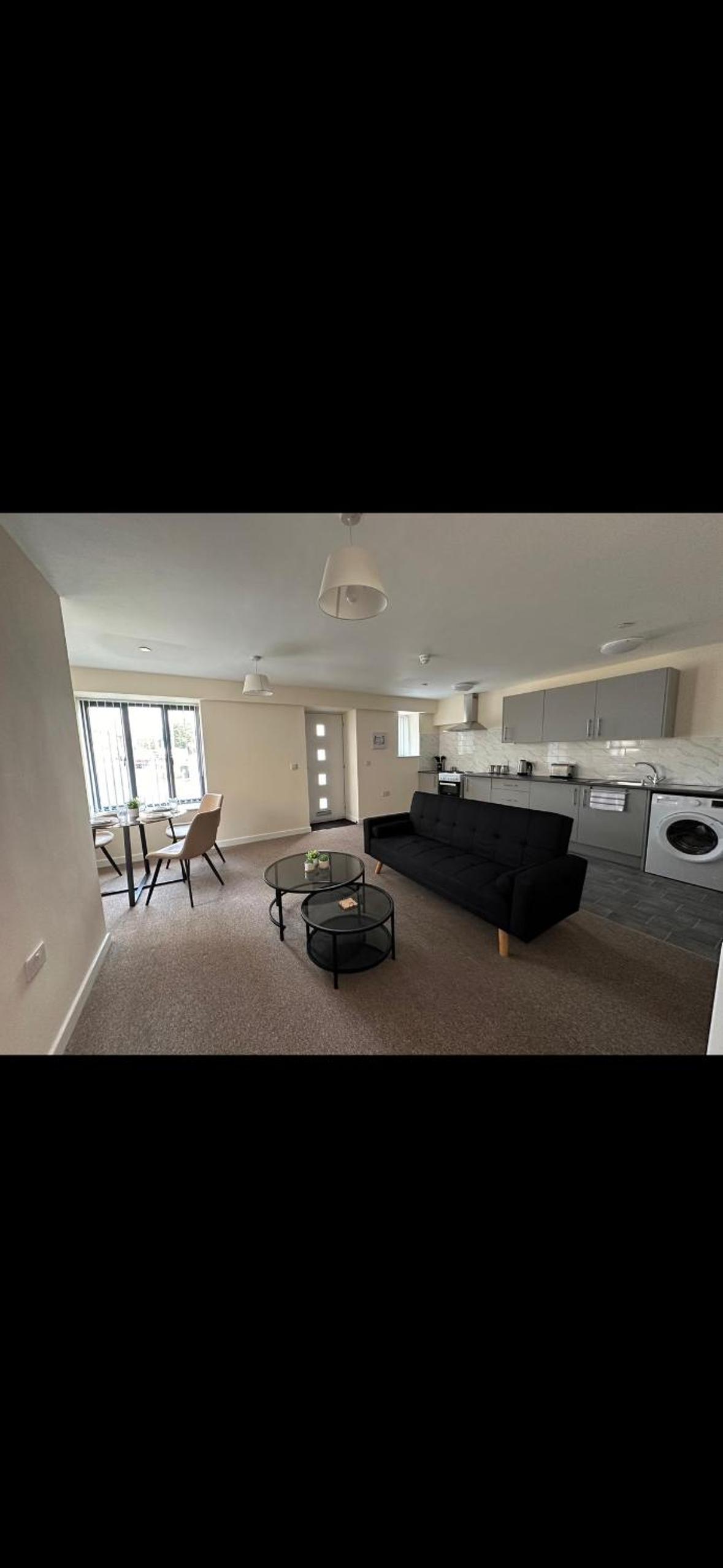 One-Bedroom Apartment photo 2