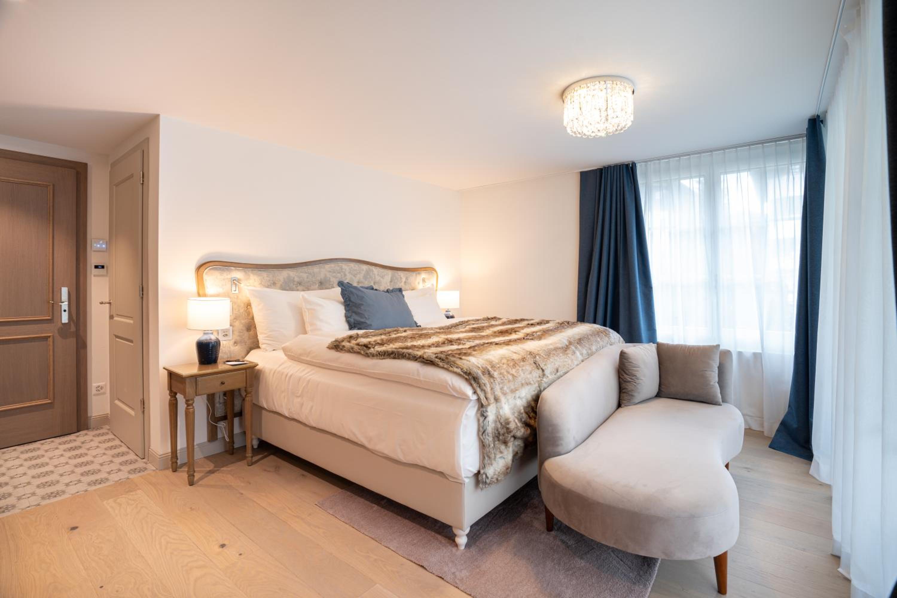 Etoile Superior Double Room