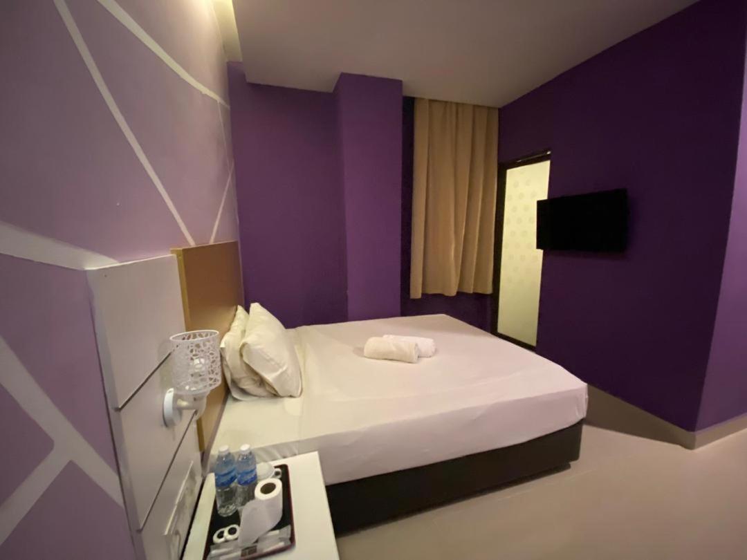 Deluxe Queen Room photo 3