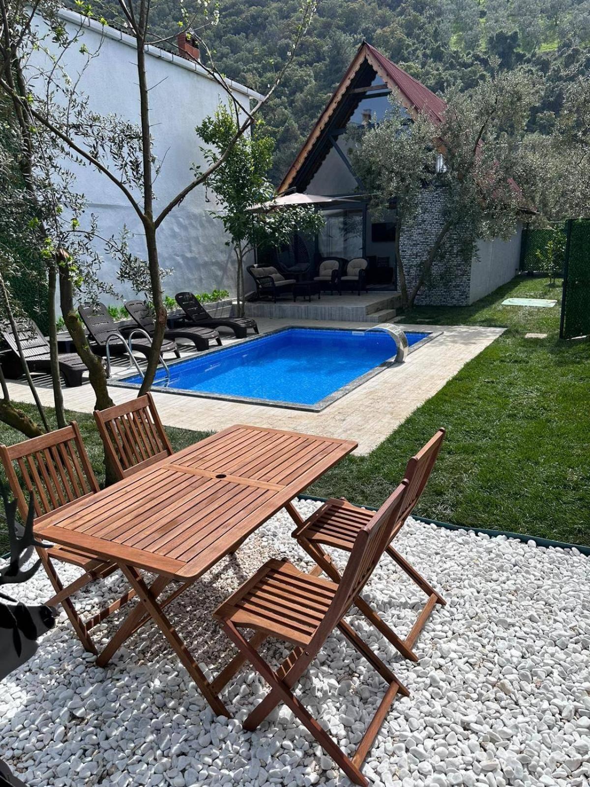 Bungalow photo 2
