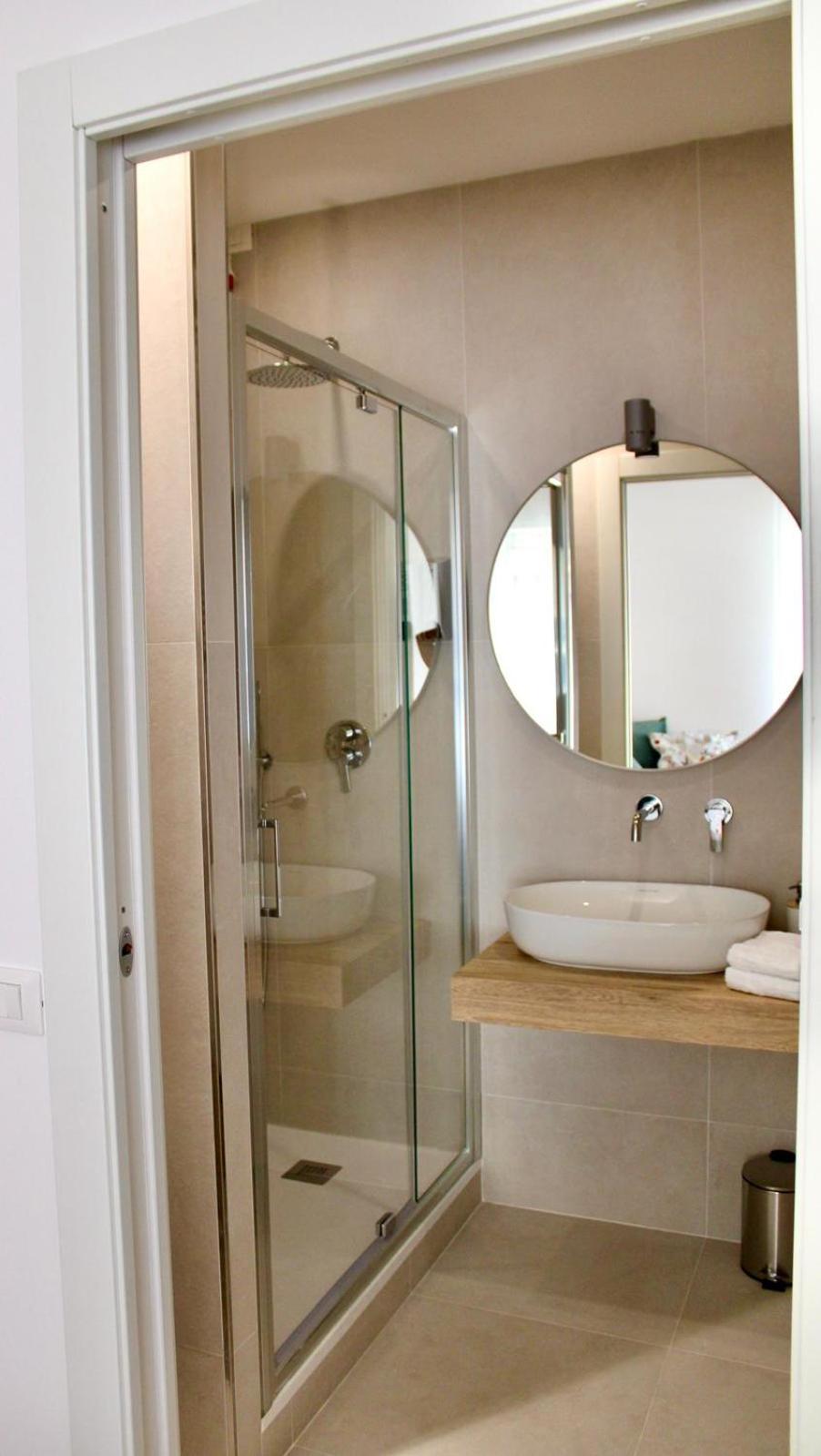 Large Double Room photo 3