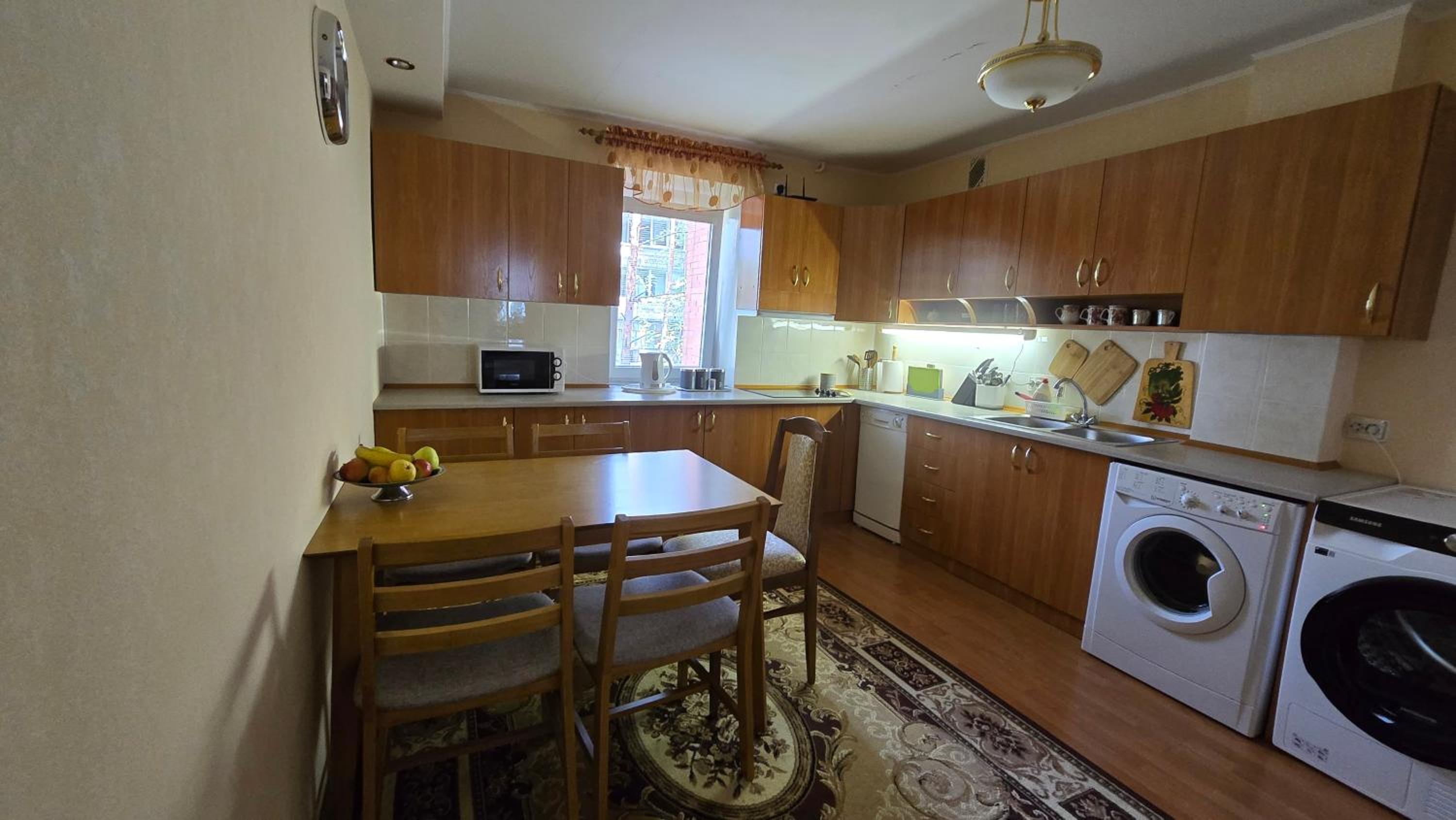 Two-Bedroom Apartment with Balcony photo 2