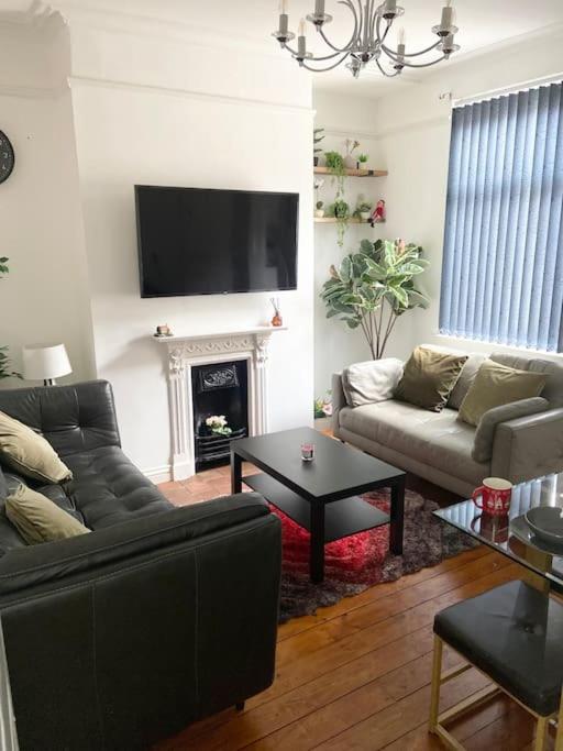 Apartment photo 2