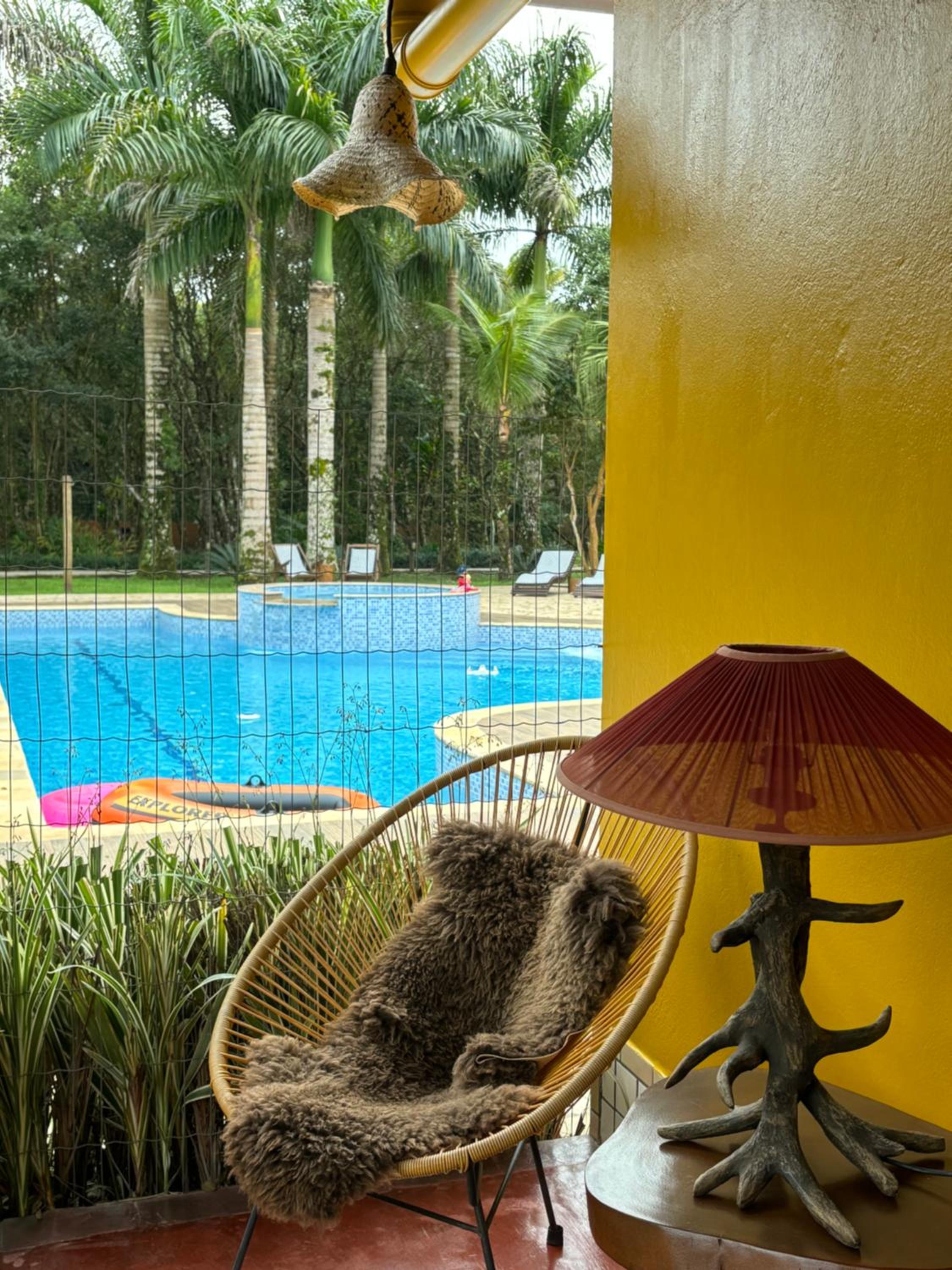 Queen Suite with Pool View photo 3