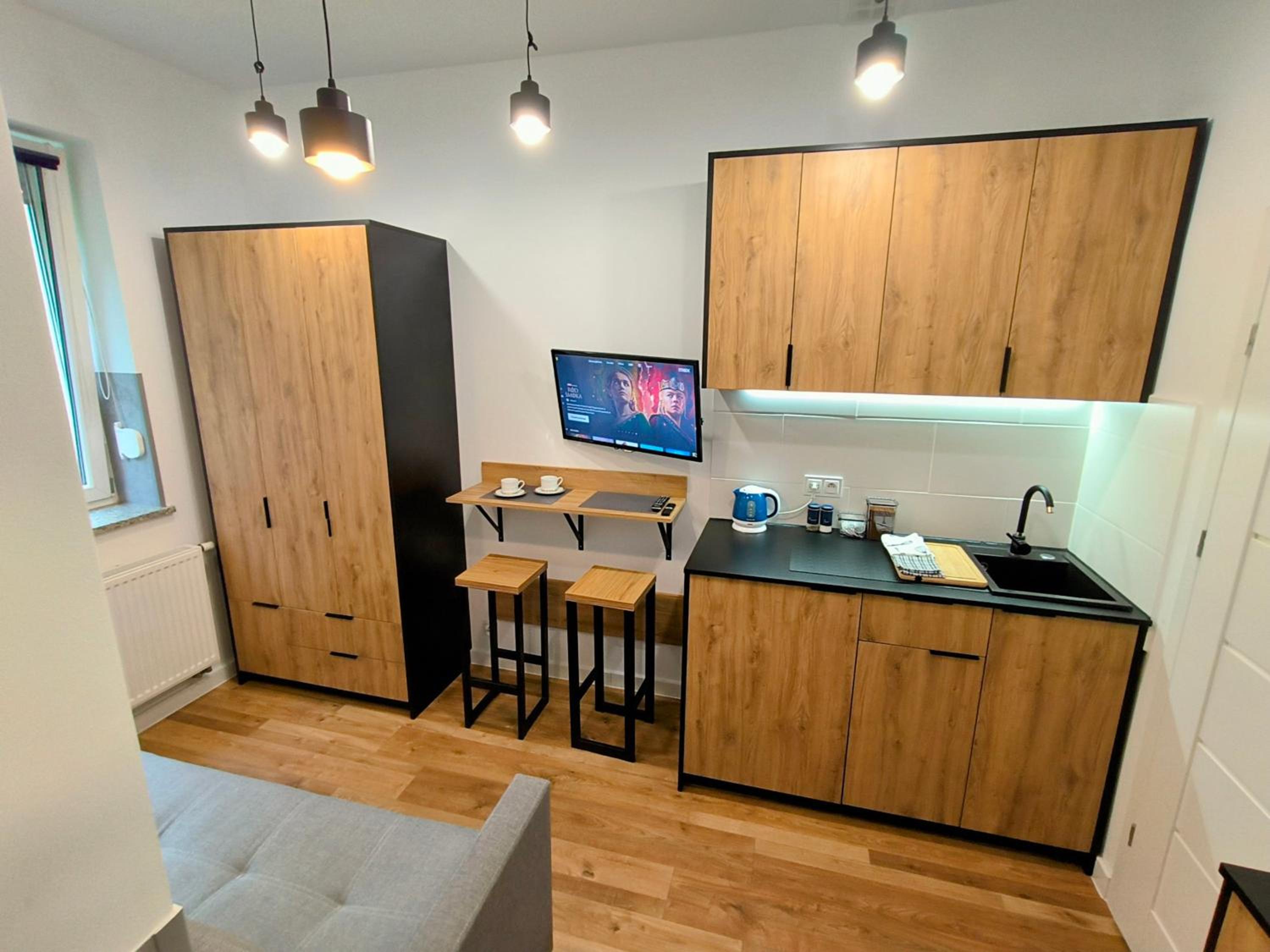 One-Bedroom Apartment photo 1