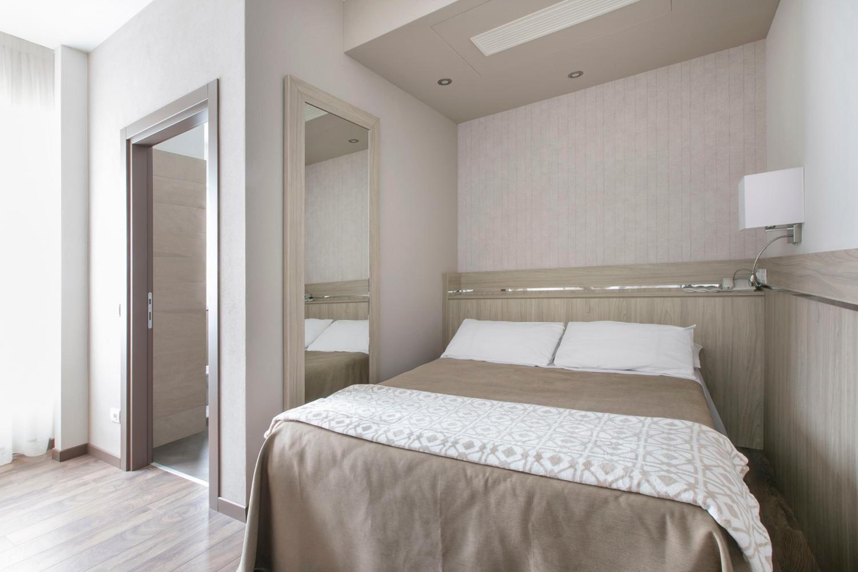 Double or Twin Room photo 1