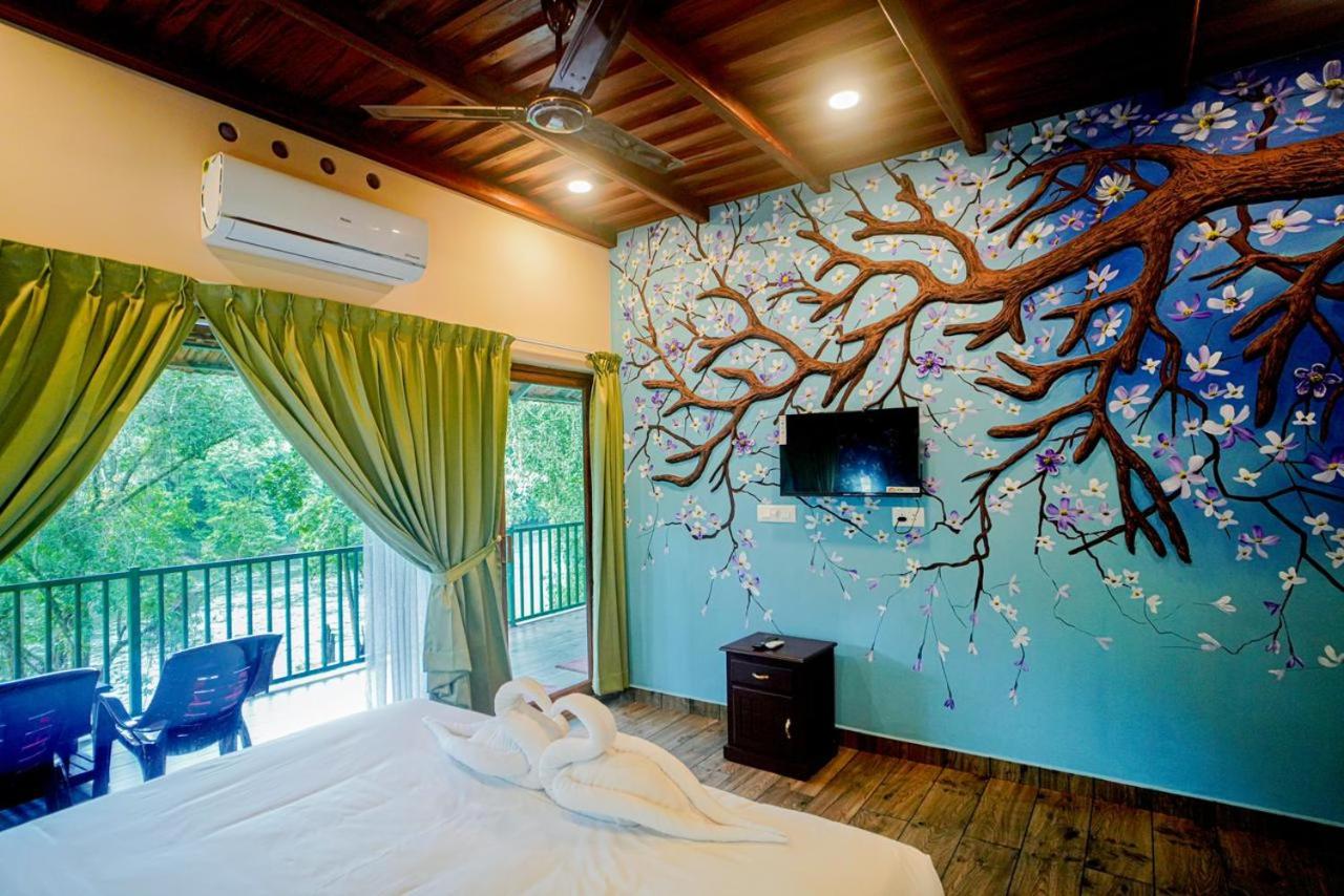 Suite with River View - Photo 2