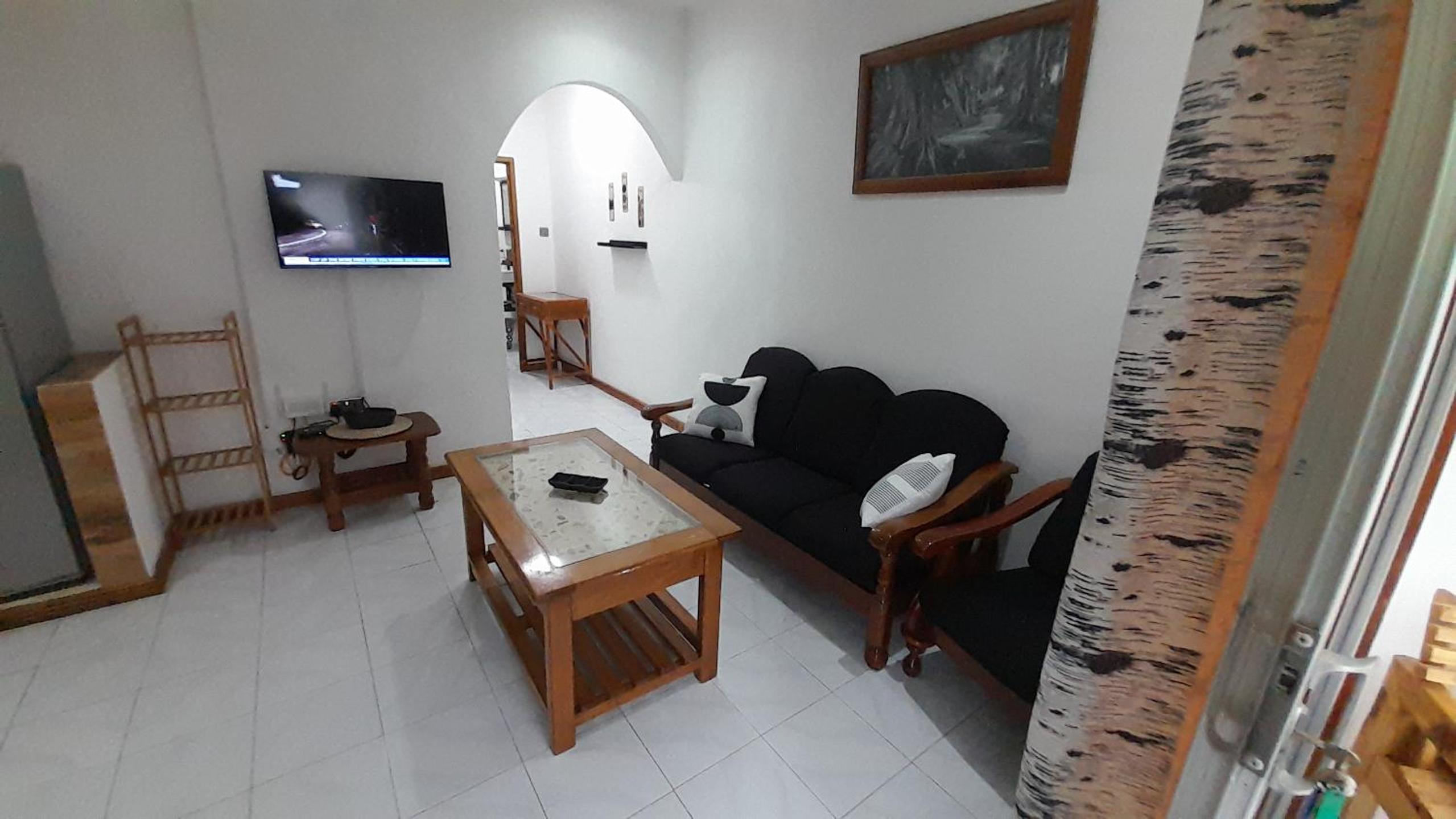 Apartment photo 2