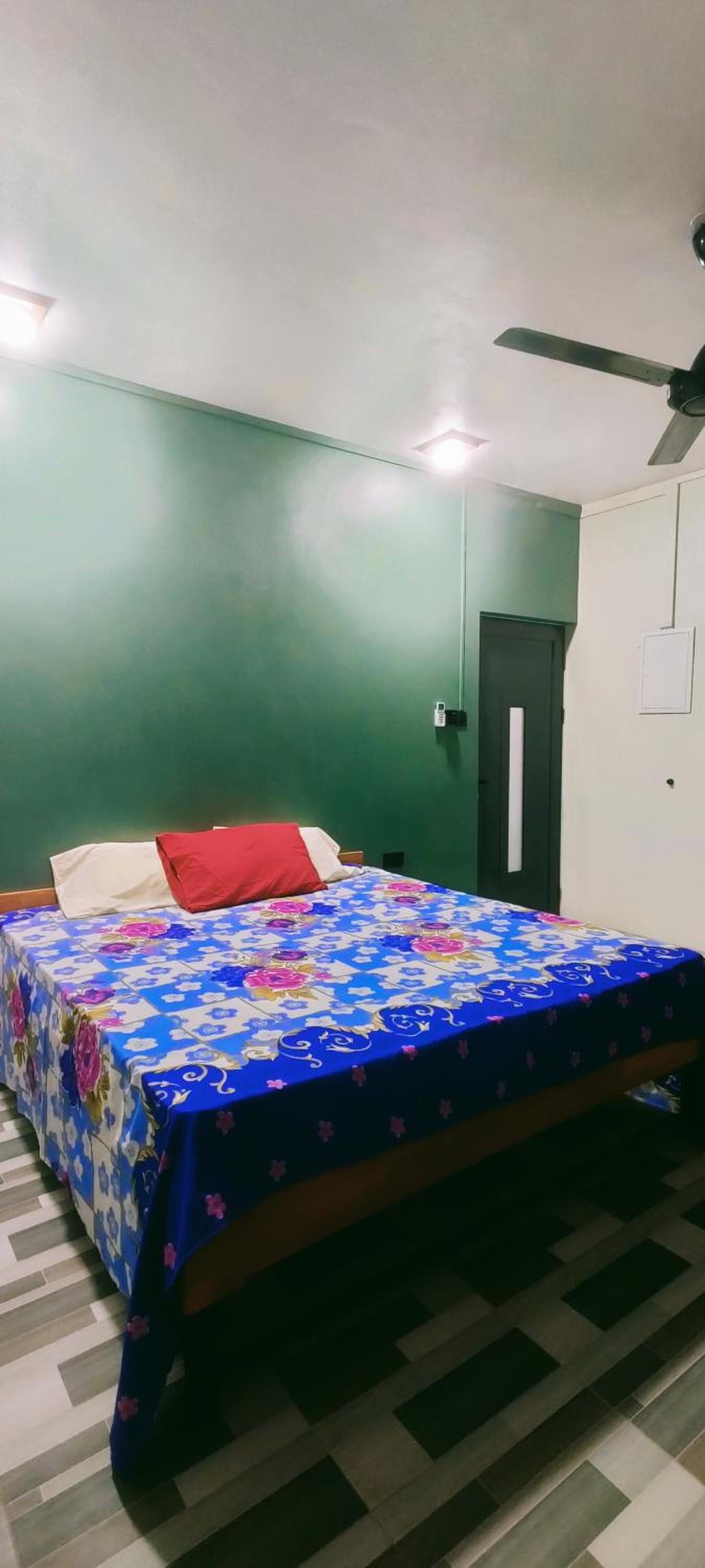 One-Bedroom House photo 2