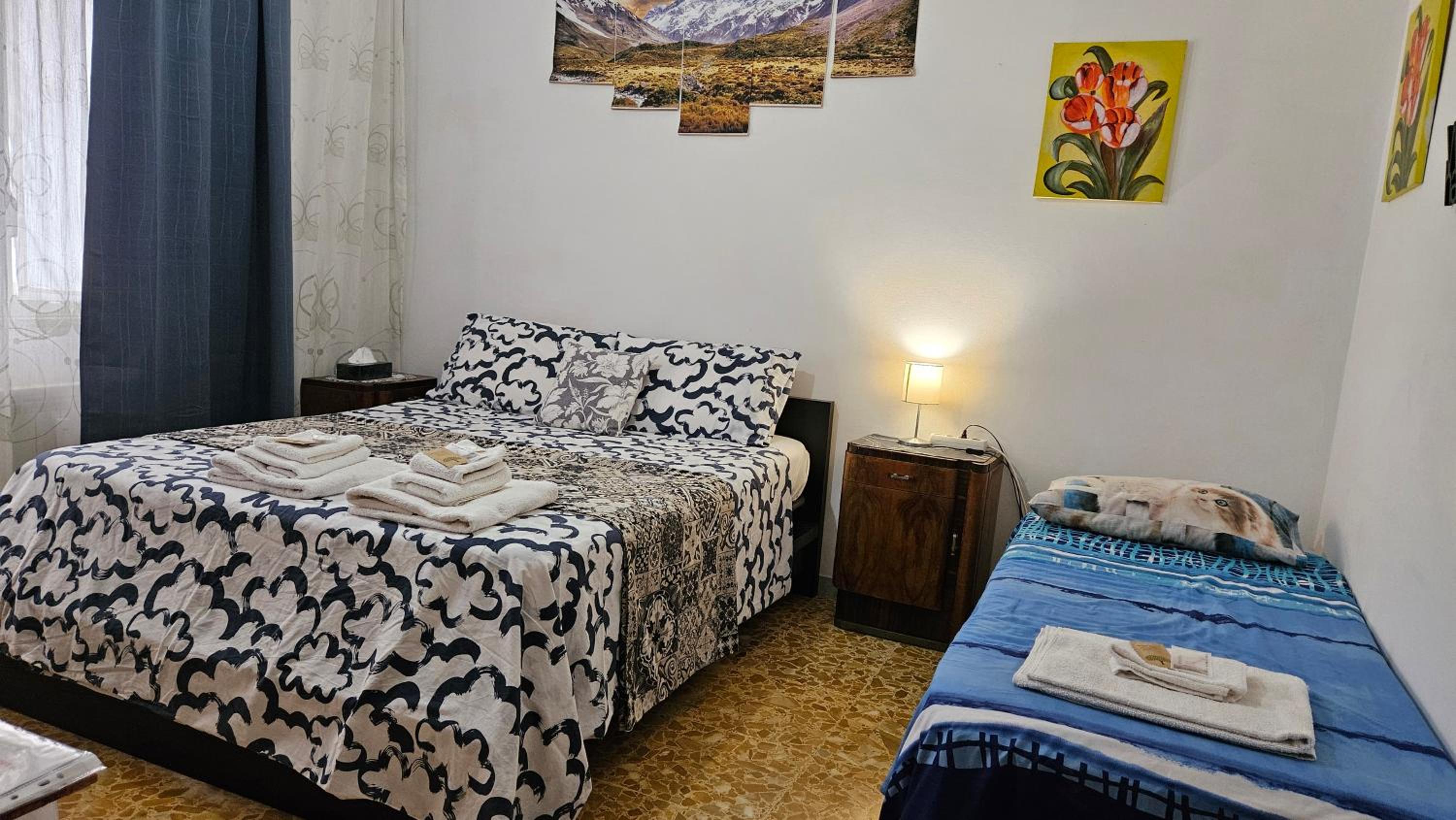 Double Room with Shared Bathroom photo 1