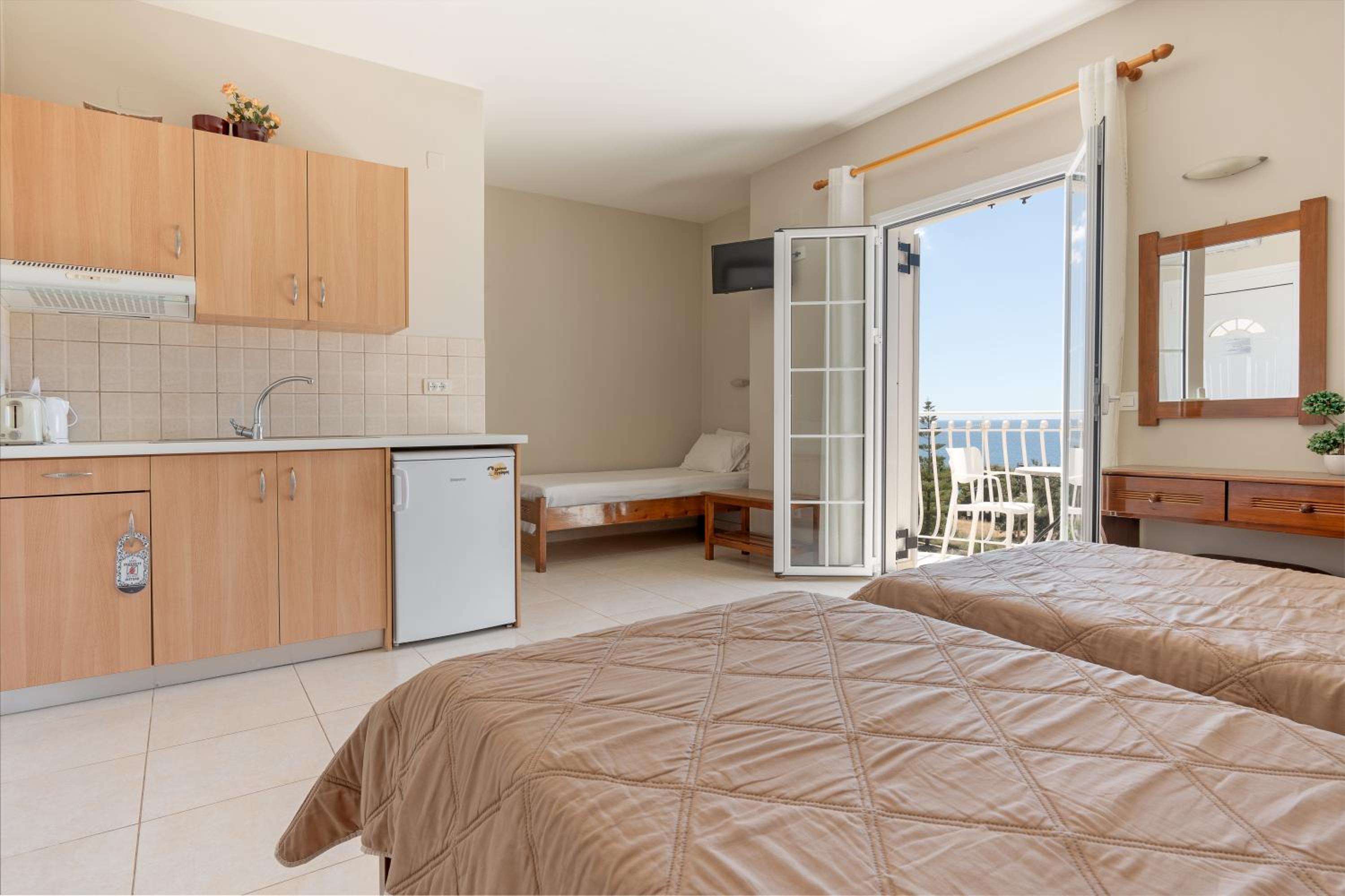 Studio with Sea View (3 Adults)