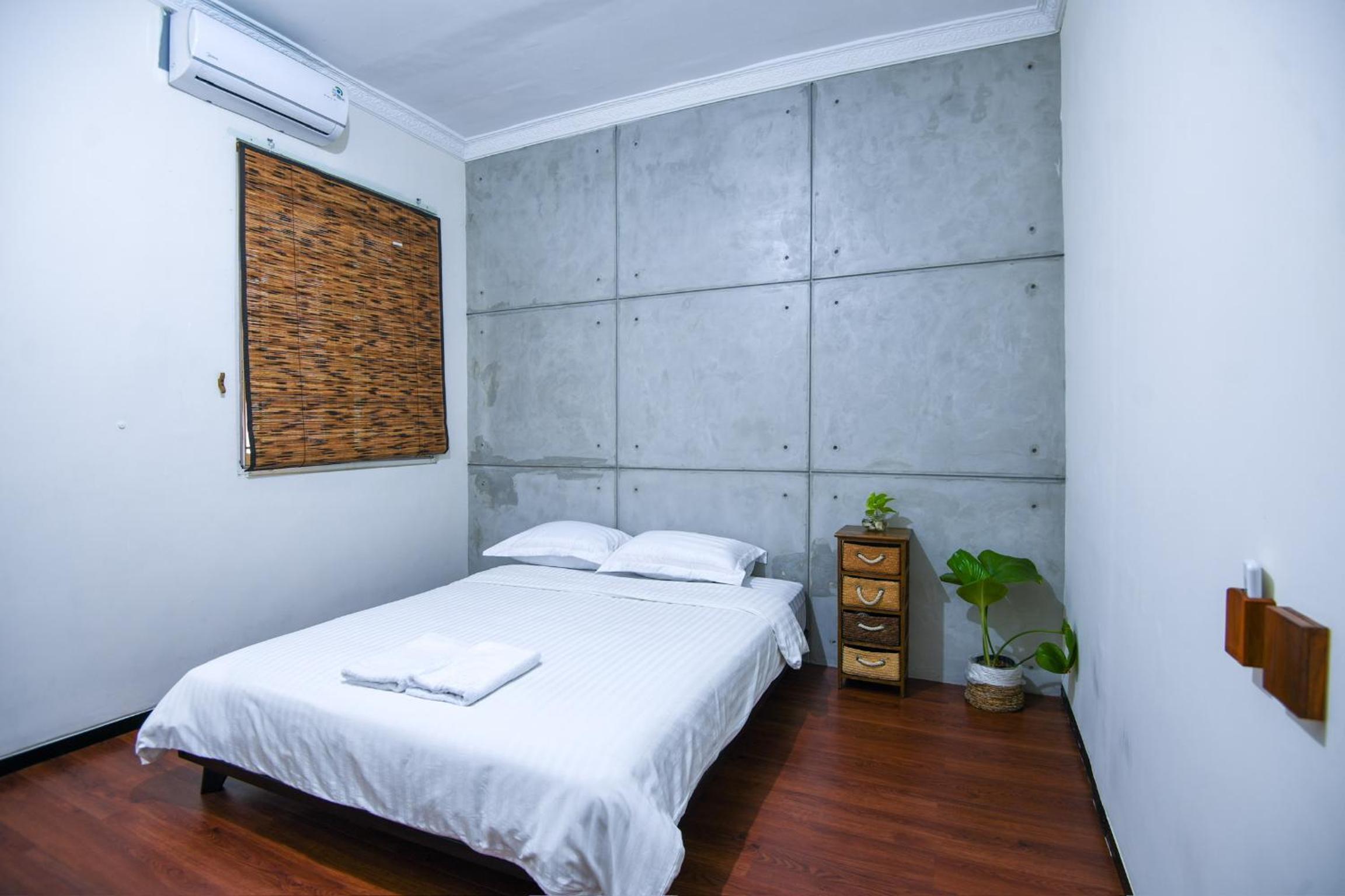 Double Room with Shared Bathroom photo 1