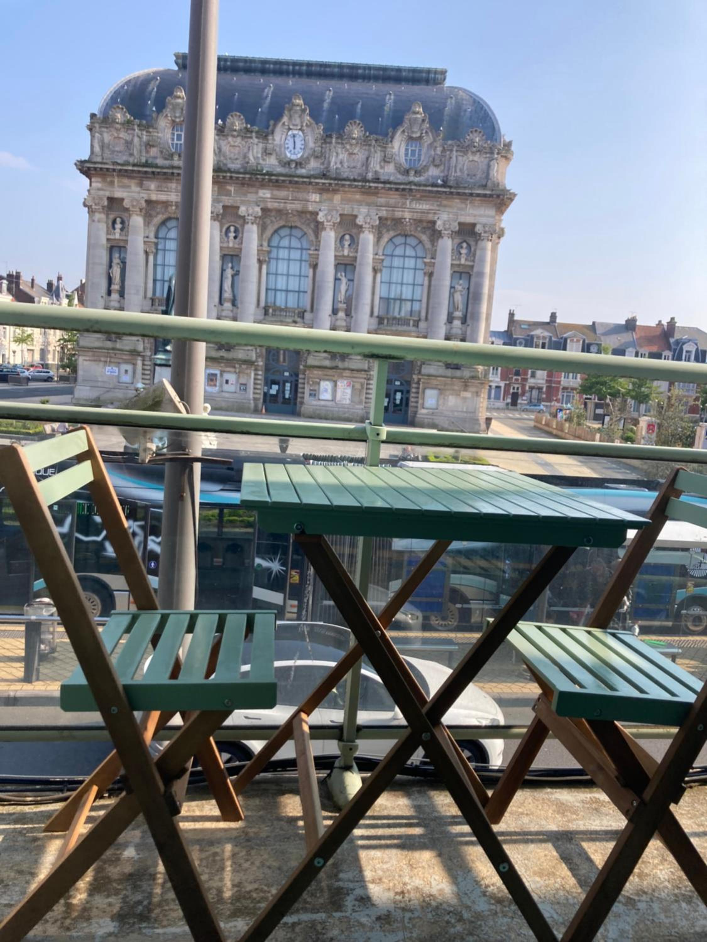 Three-Bedroom Apartment with Balcony