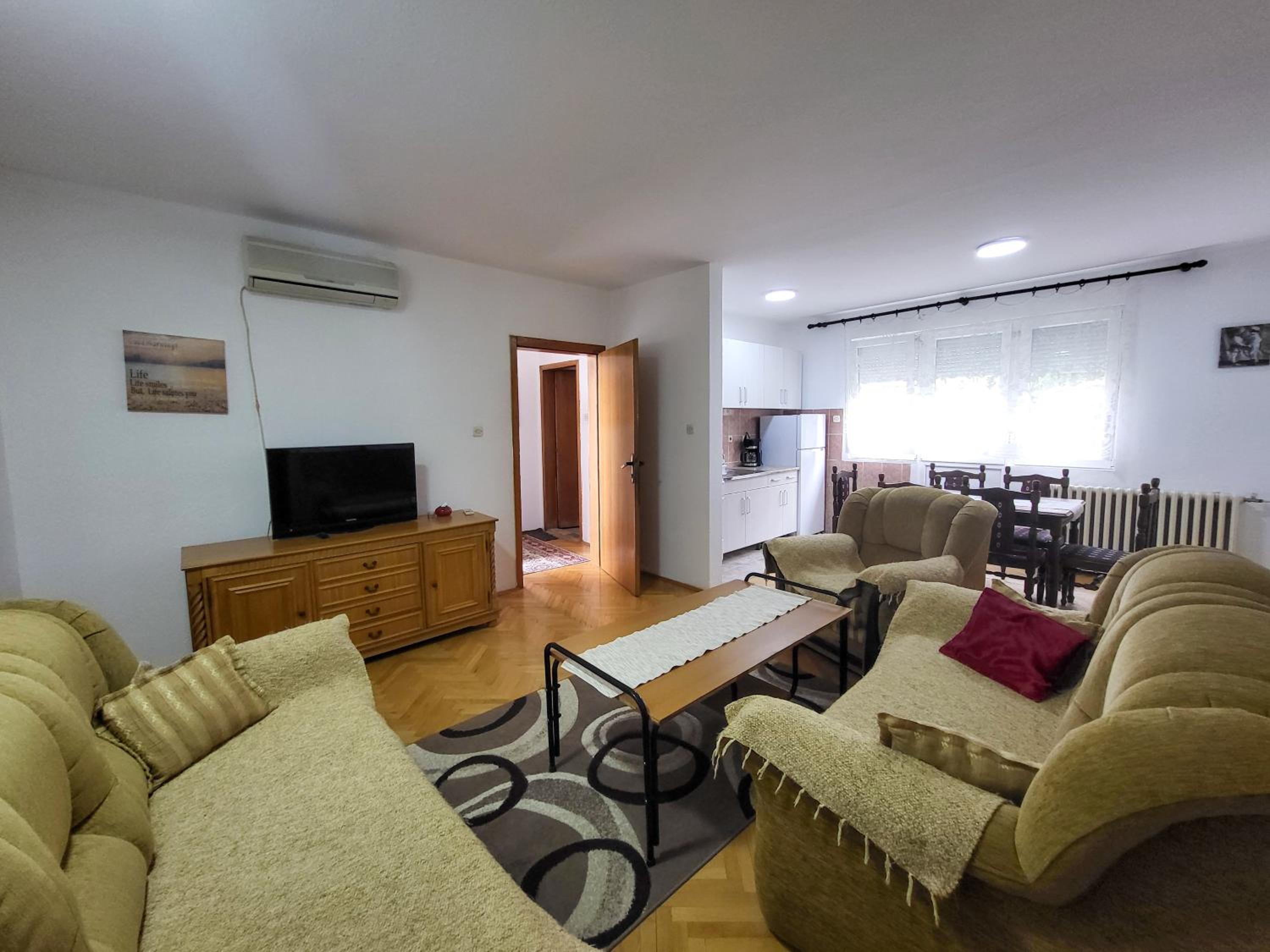 Three-Bedroom Apartment photo 1