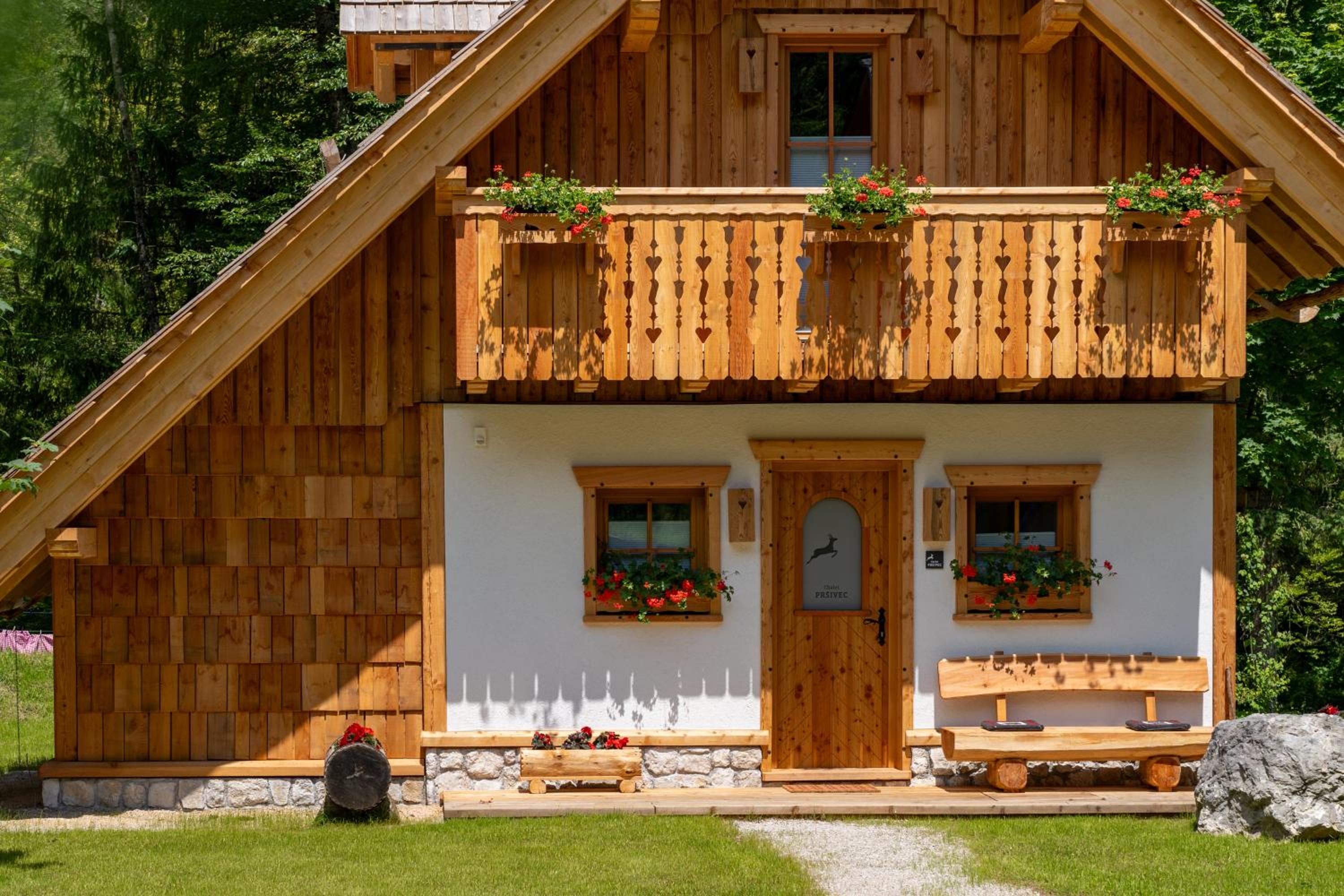 Chalet PRSIVEC with Mountain - River View, Fireplace and Sauna - Photo 14